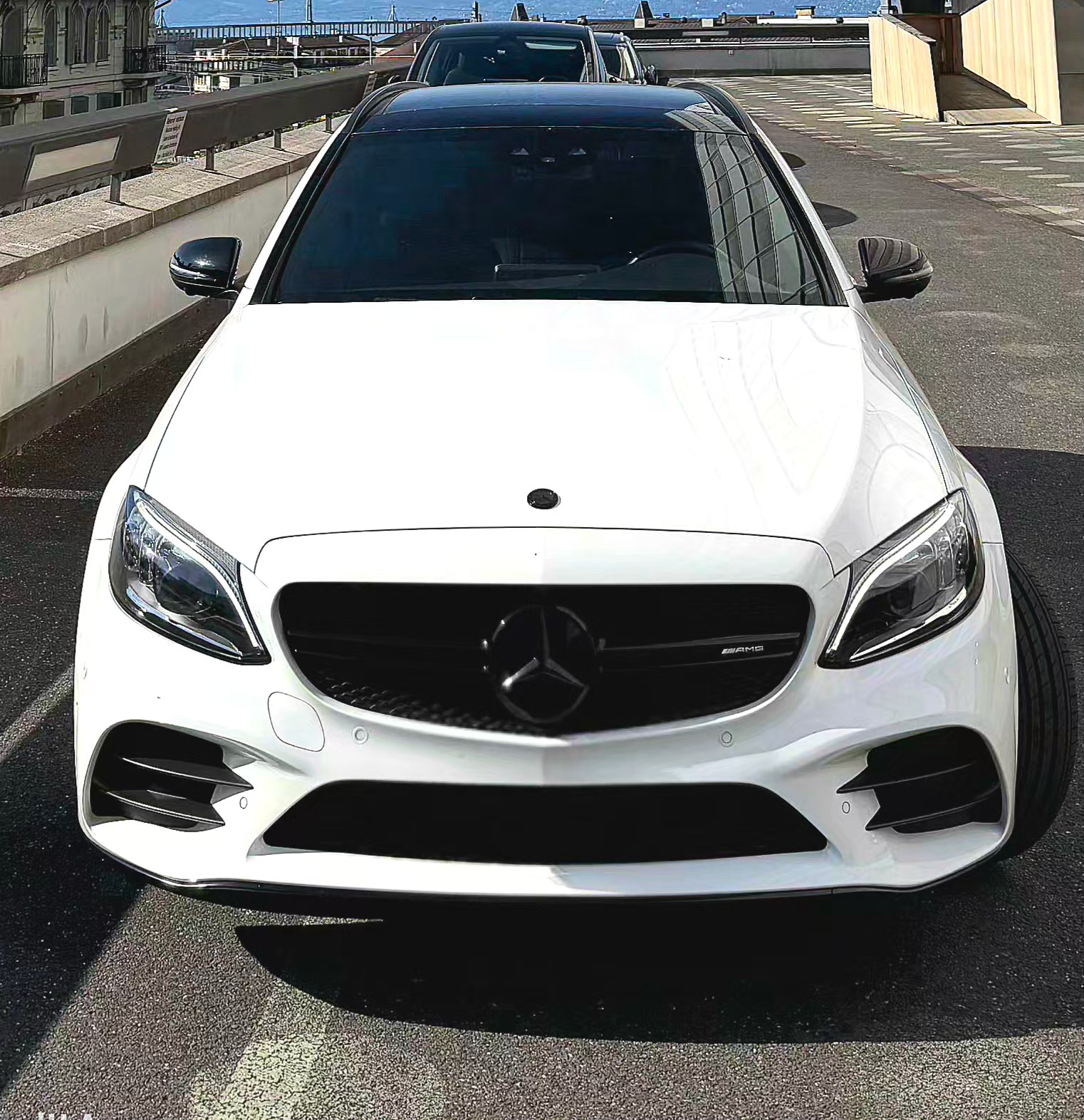 MERCEDES-BENZ C 200 Swiss Star AMG Line 4m-image-1