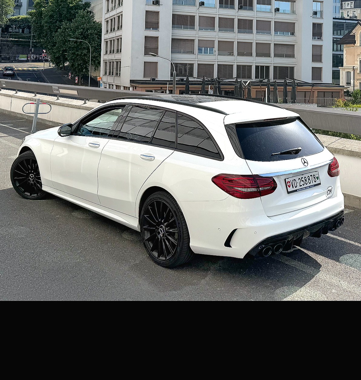 MERCEDES-BENZ C 200 Swiss Star AMG Line 4m-image-2