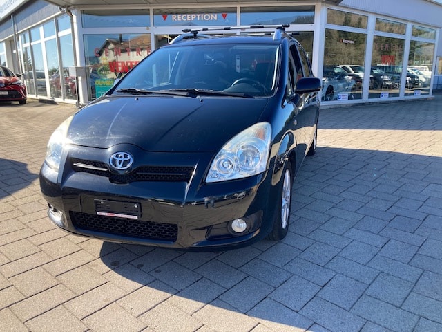 TOYOTA Corolla Verso 2.2 D-4D Linea Sol-image-1