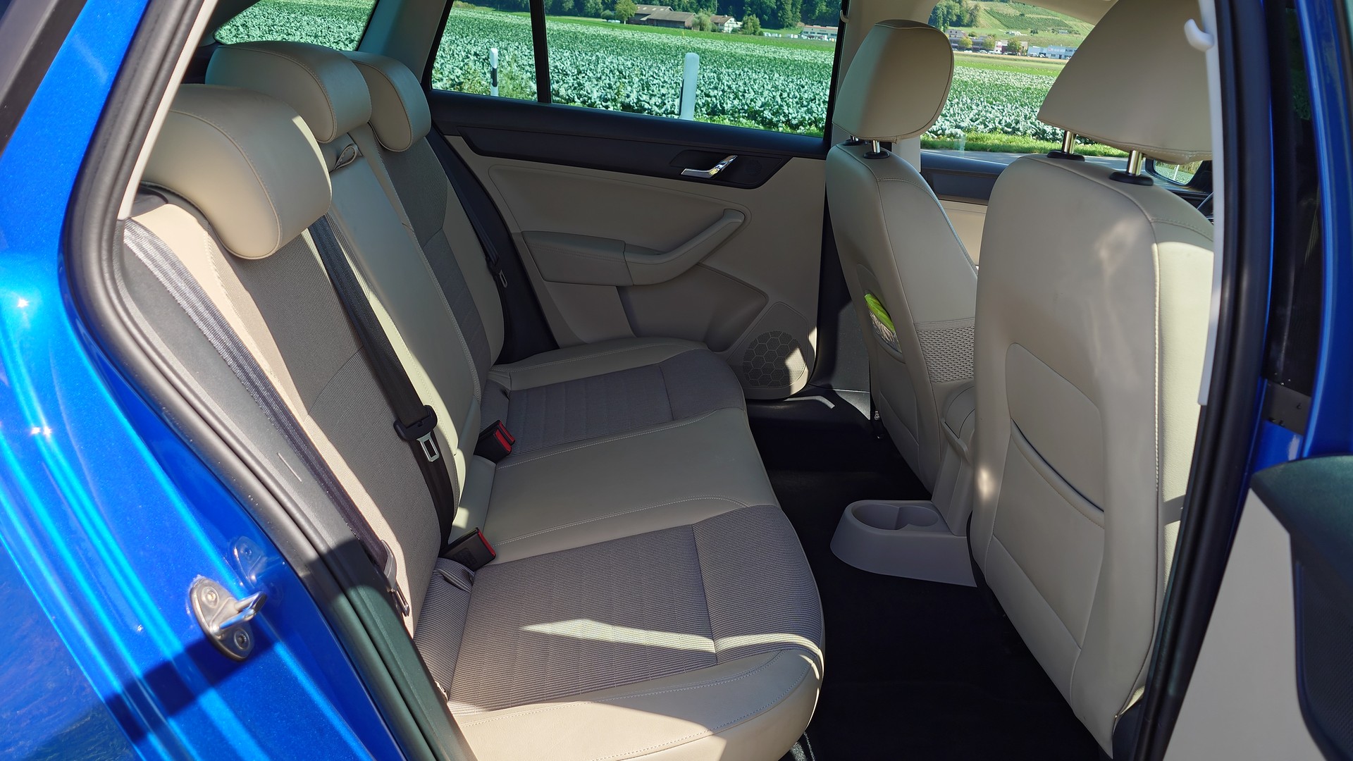 SKODA Rapid Spaceback 1.2 TSI Style-image-14