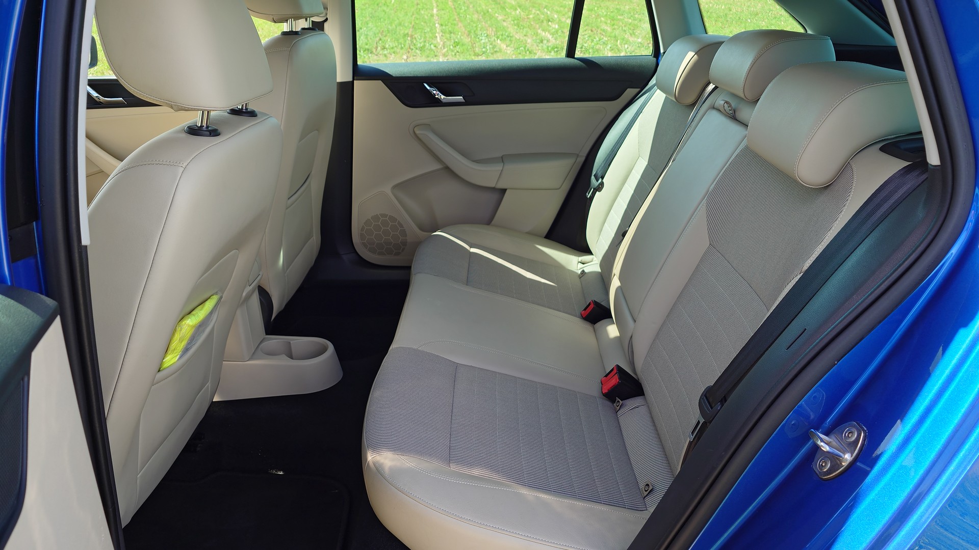 SKODA Rapid Spaceback 1.2 TSI Style-image-13