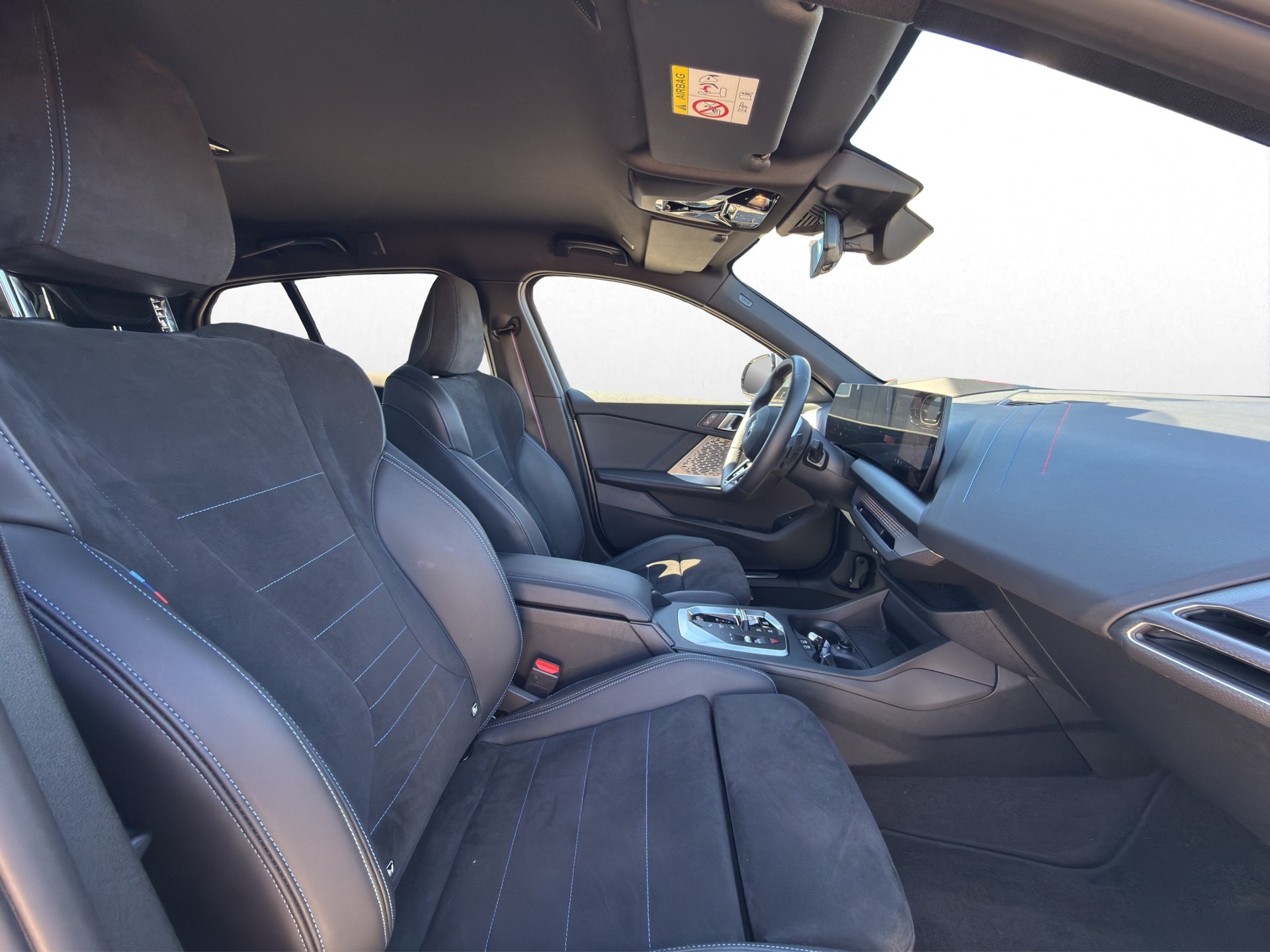 BMW 118d Steptronic M Sport Pro-image-16