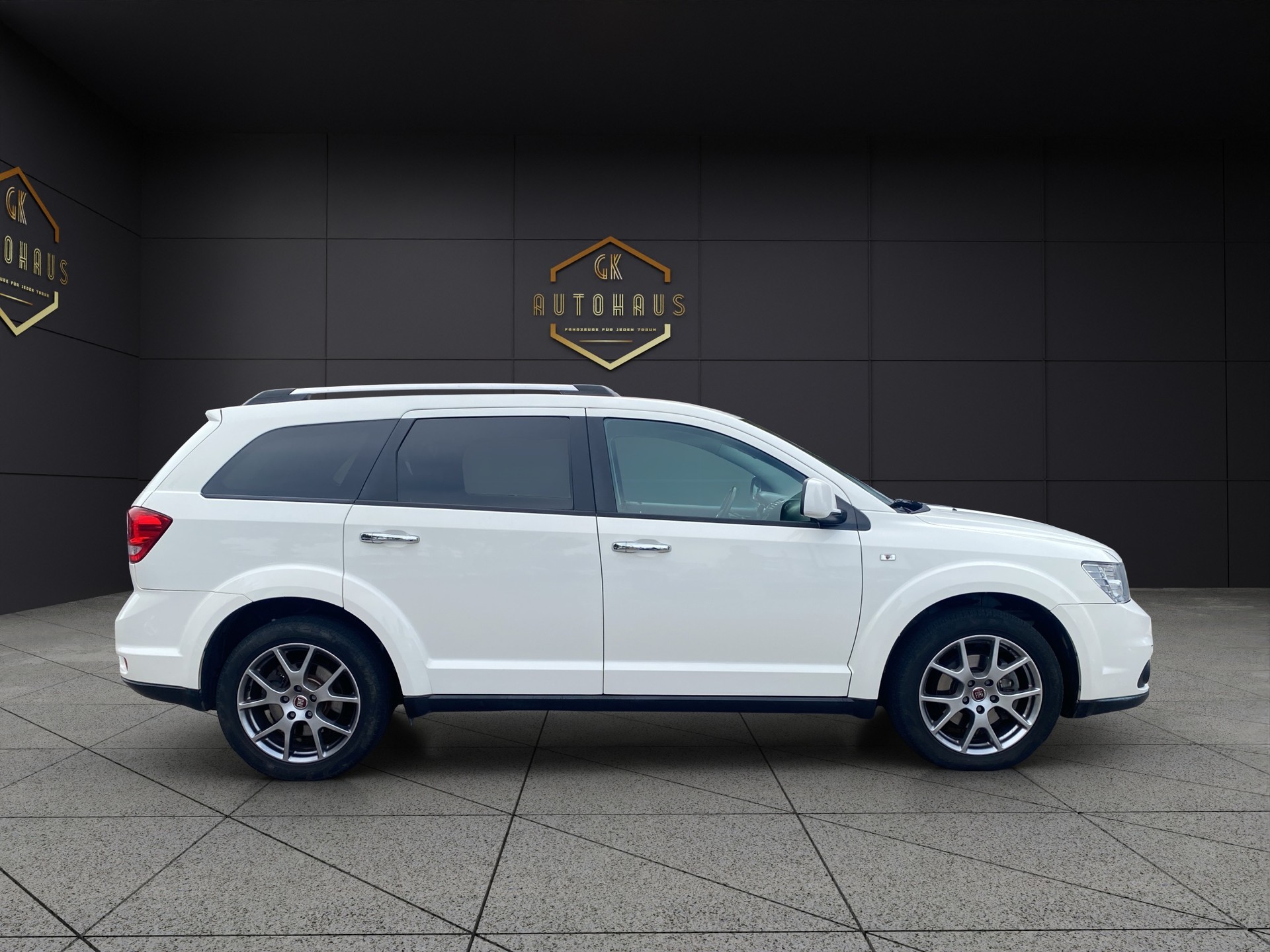 FIAT Freemont 2.0 MJ Lounge AWD Automat-image-6