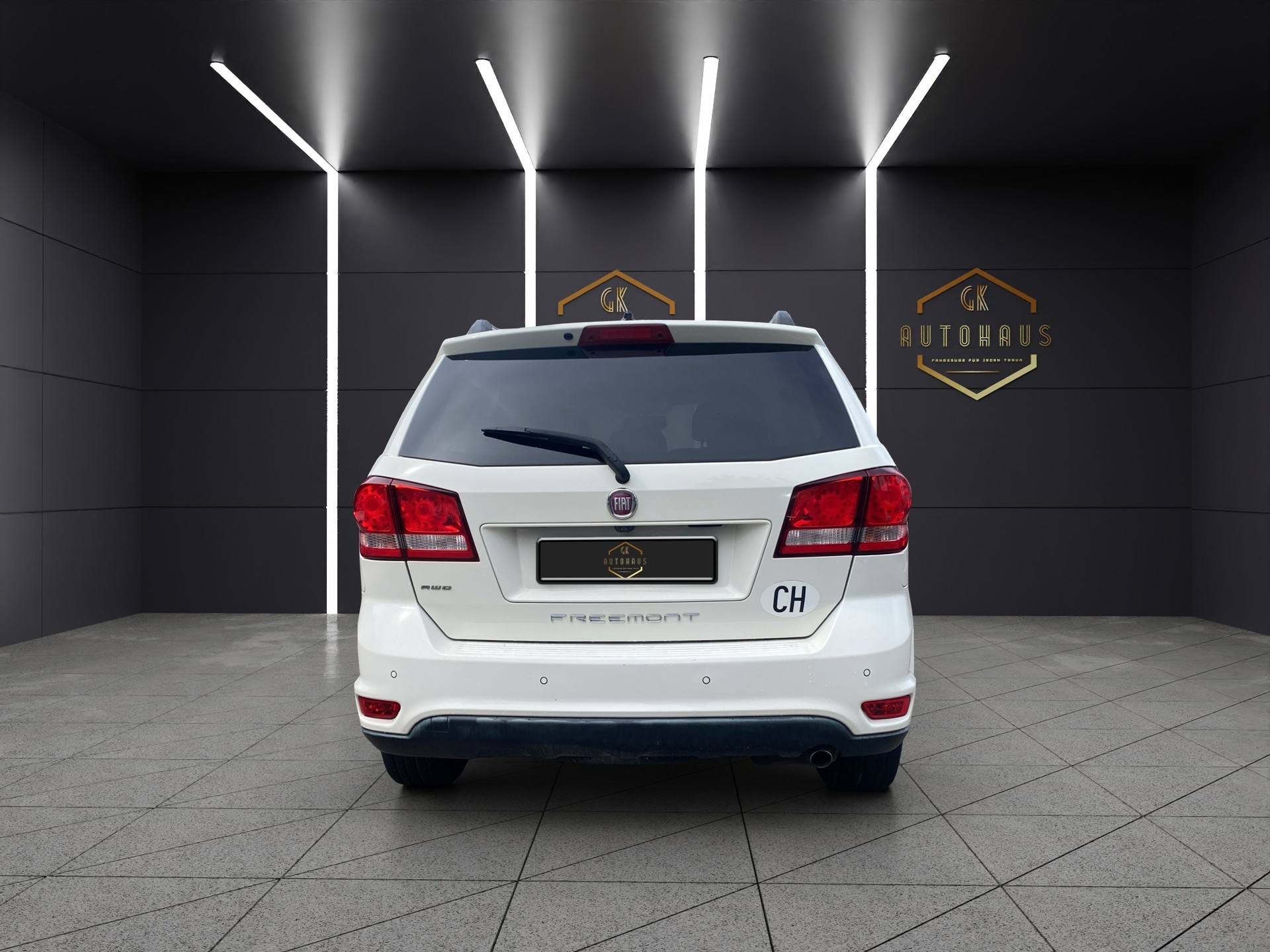 FIAT Freemont 2.0 MJ Lounge AWD Automat-image-3