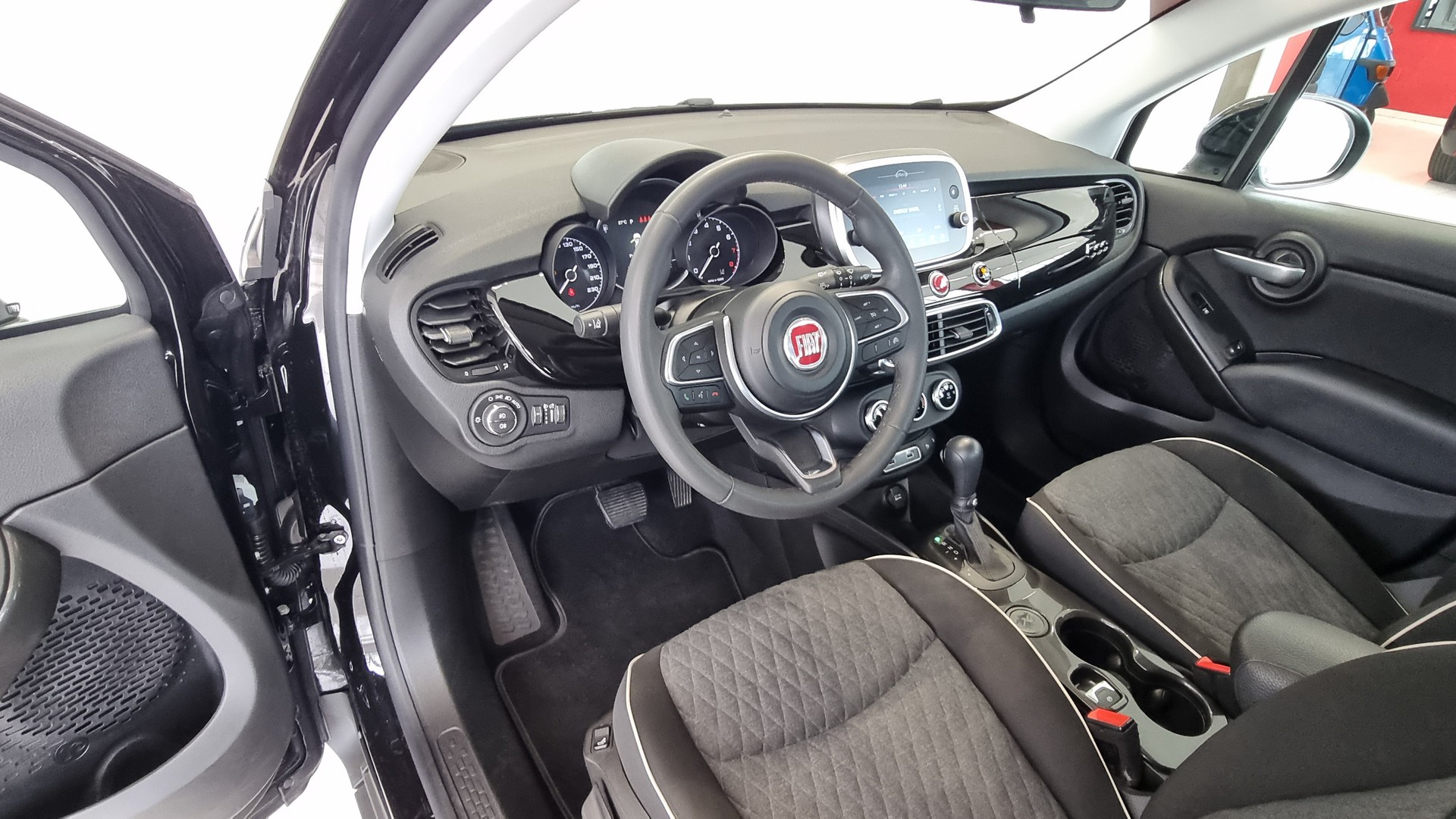 FIAT 500X 1.3 GSE City Cross-image-15