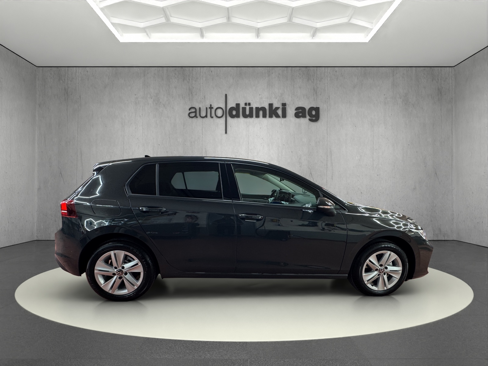 VW Golf 1.5 e TSI mHEV Value DSG-image-4