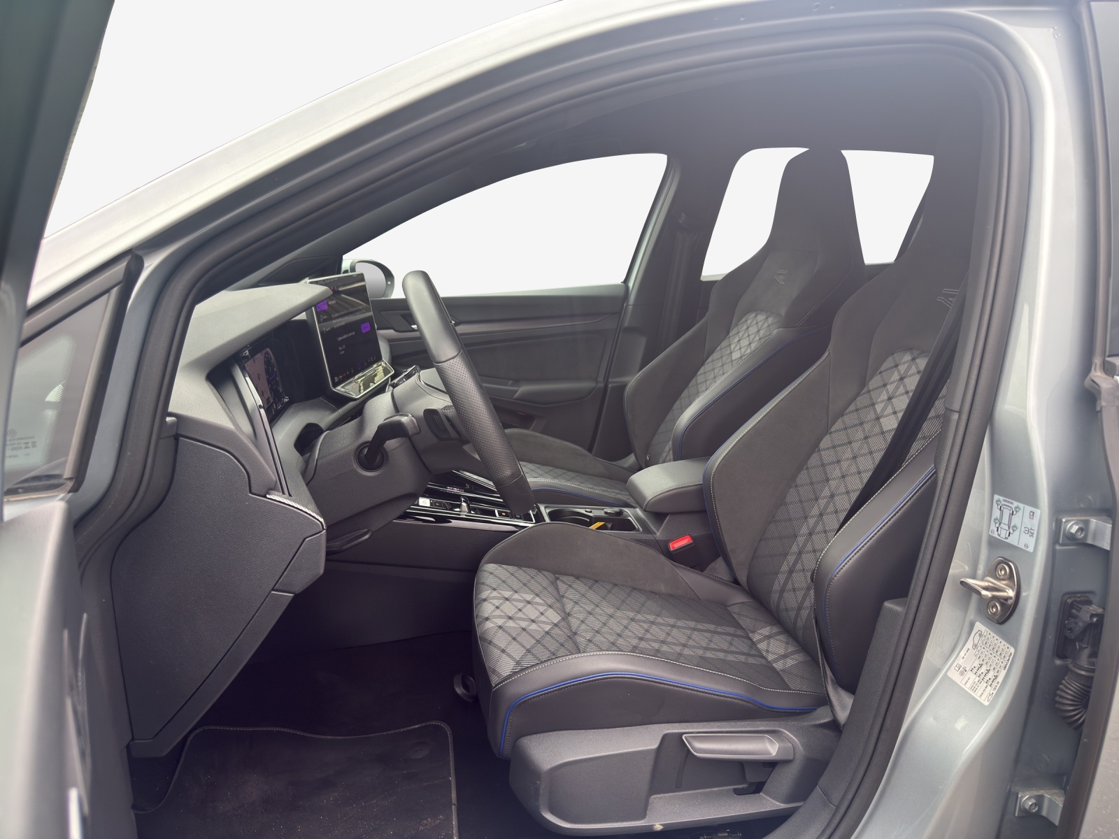 VW Golf 2.0 TSI R-Line DSG 4 Motion-image-7
