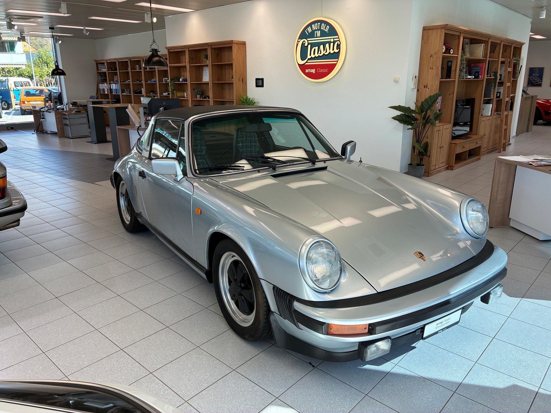 PORSCHE 911 SC Targa-image-0