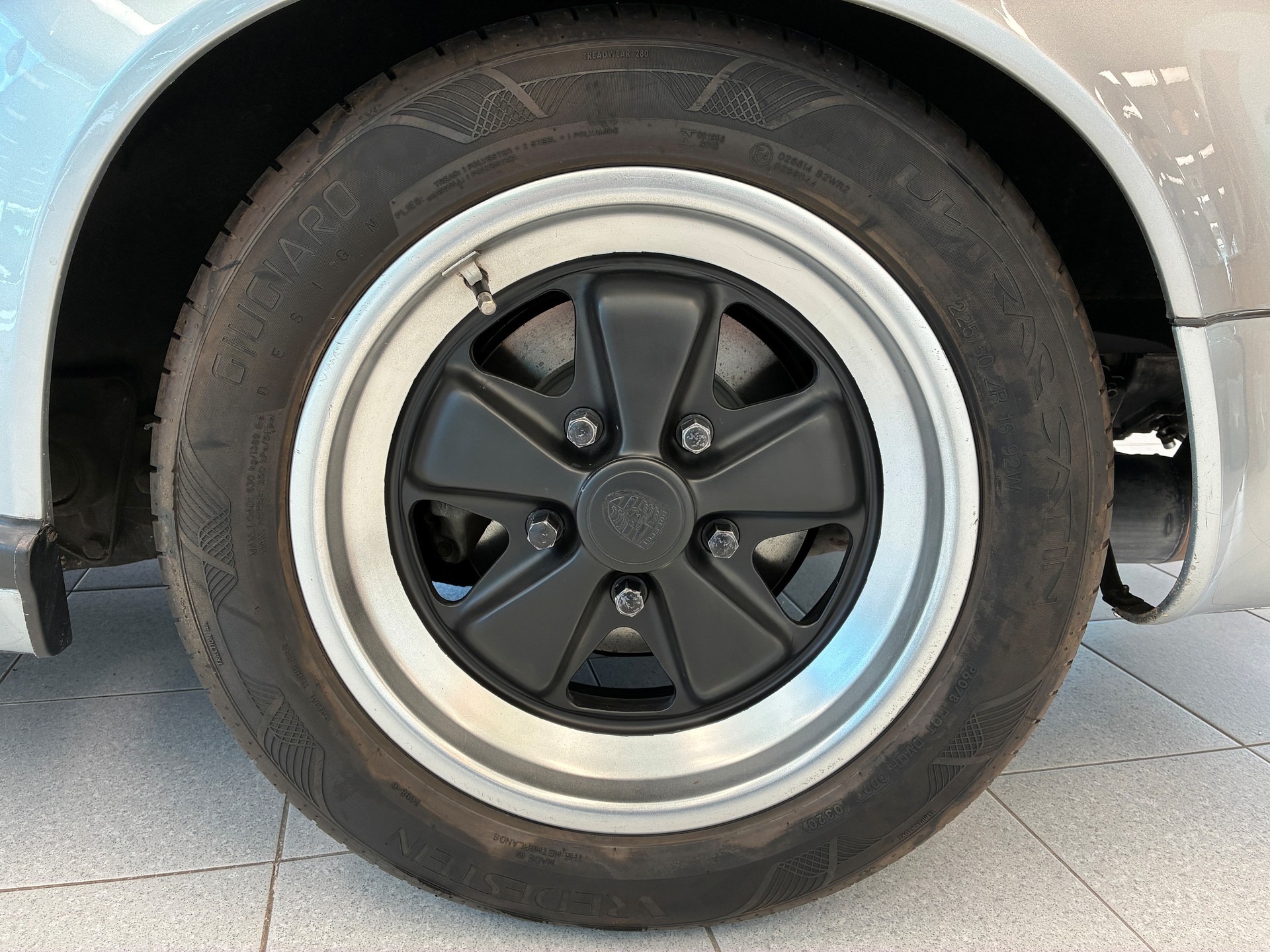 PORSCHE 911 SC Targa-image-15
