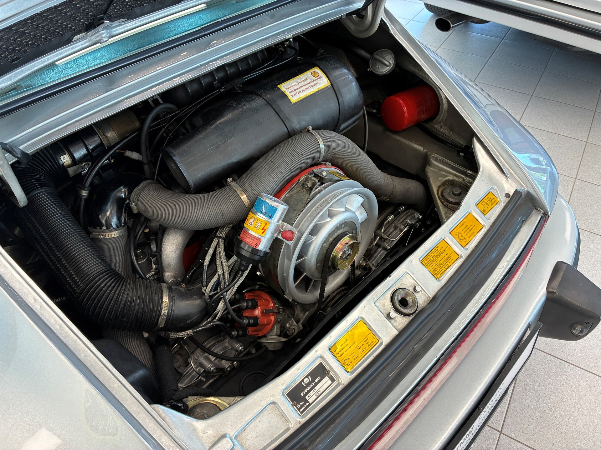 PORSCHE 911 SC Targa-image-14