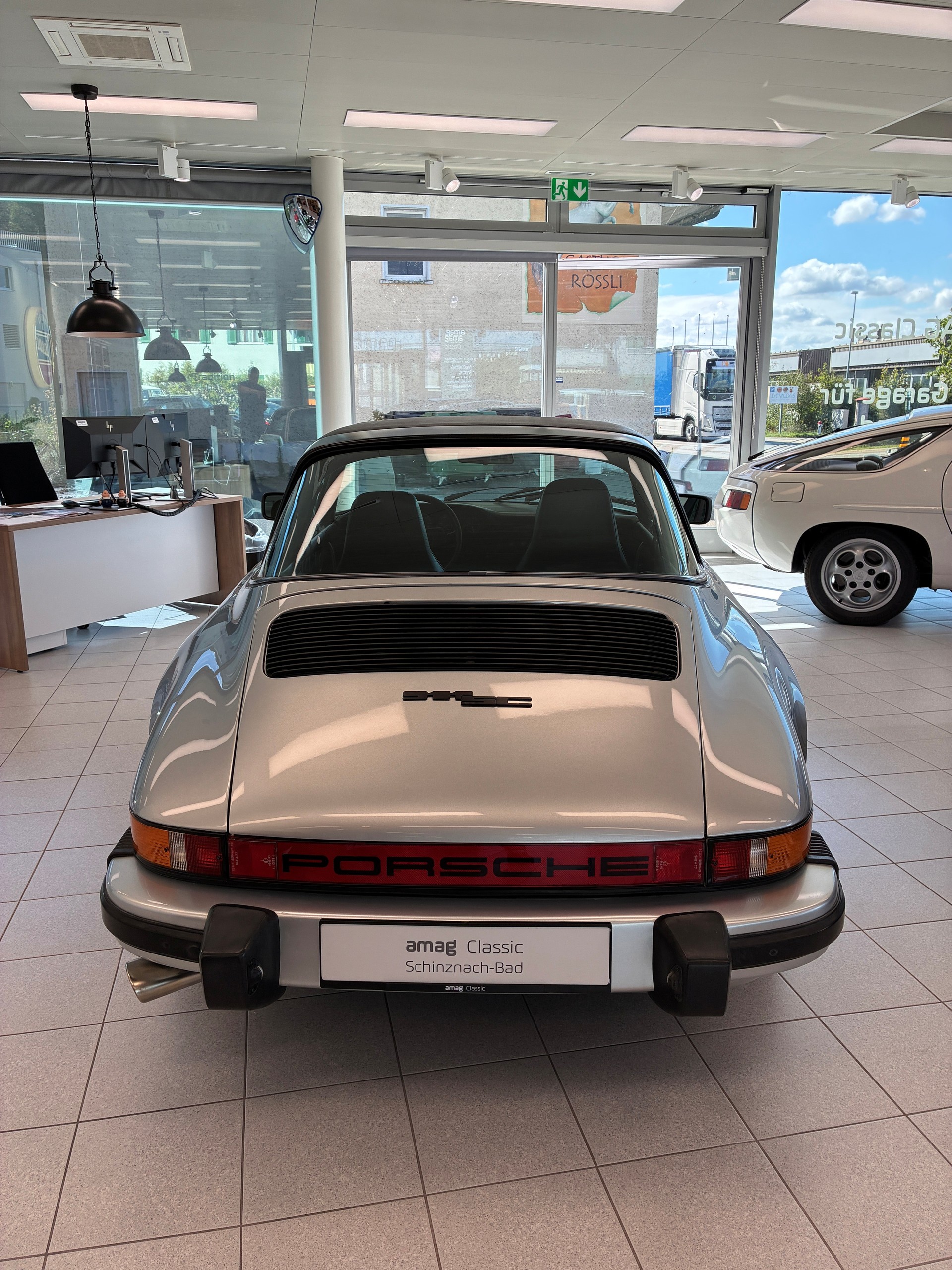 PORSCHE 911 SC Targa-image-2