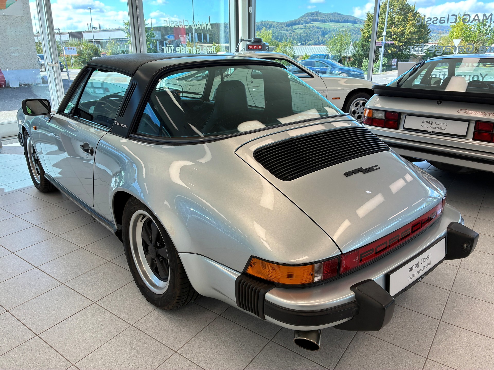 PORSCHE 911 SC Targa-image-3