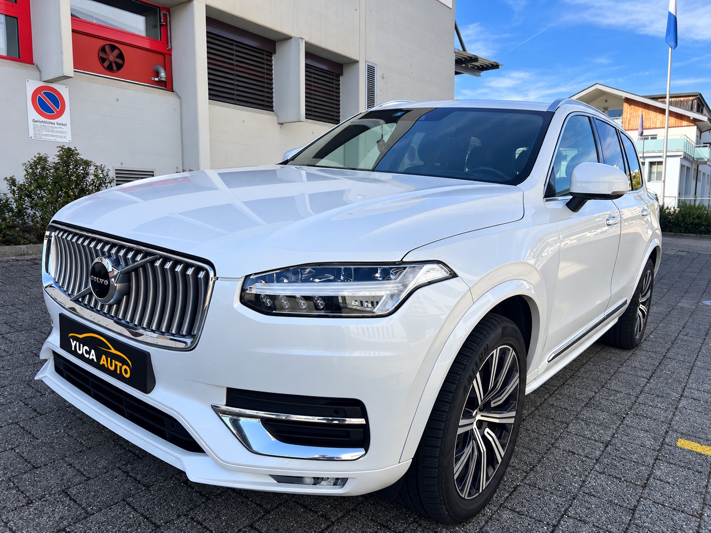 VOLVO XC90 B5 Diesel Mild Hybrid AWD Inscription Geartronic-image-1