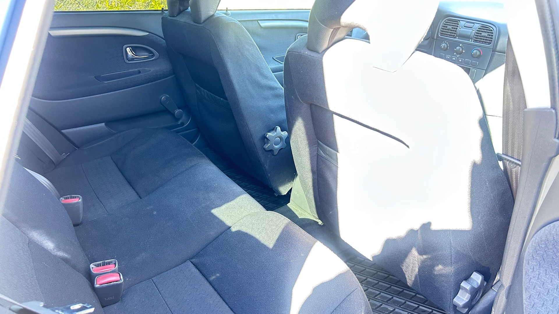 VOLVO V40 1.9D-image-5