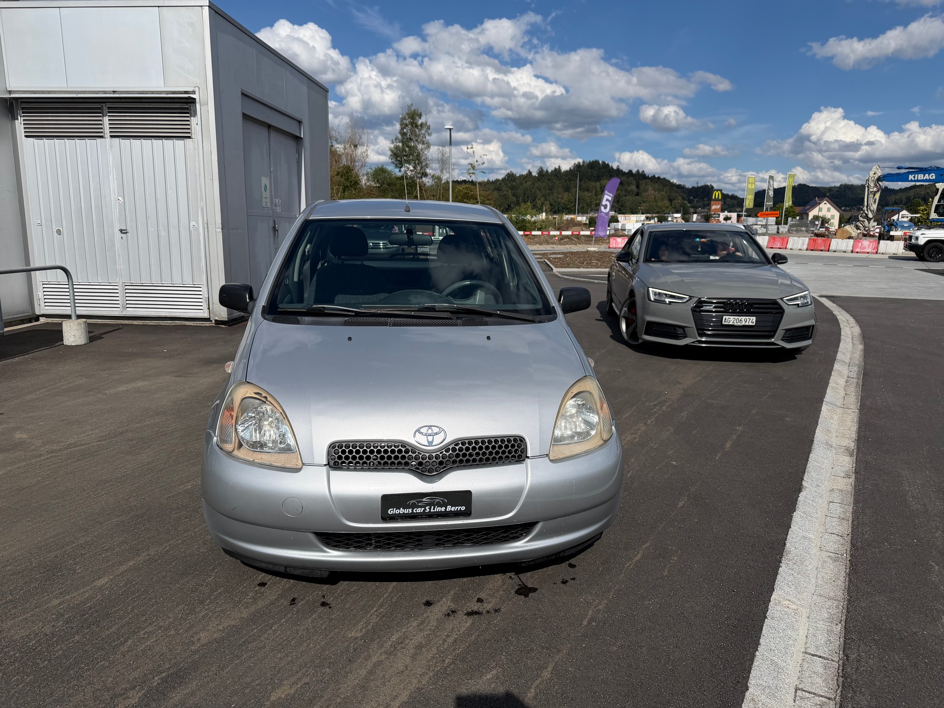 TOYOTA Yaris 1.3 Linea Sol-image-0