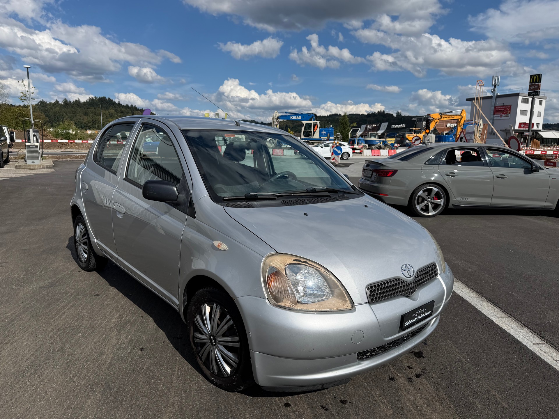 TOYOTA Yaris 1.3 Linea Sol-image-1
