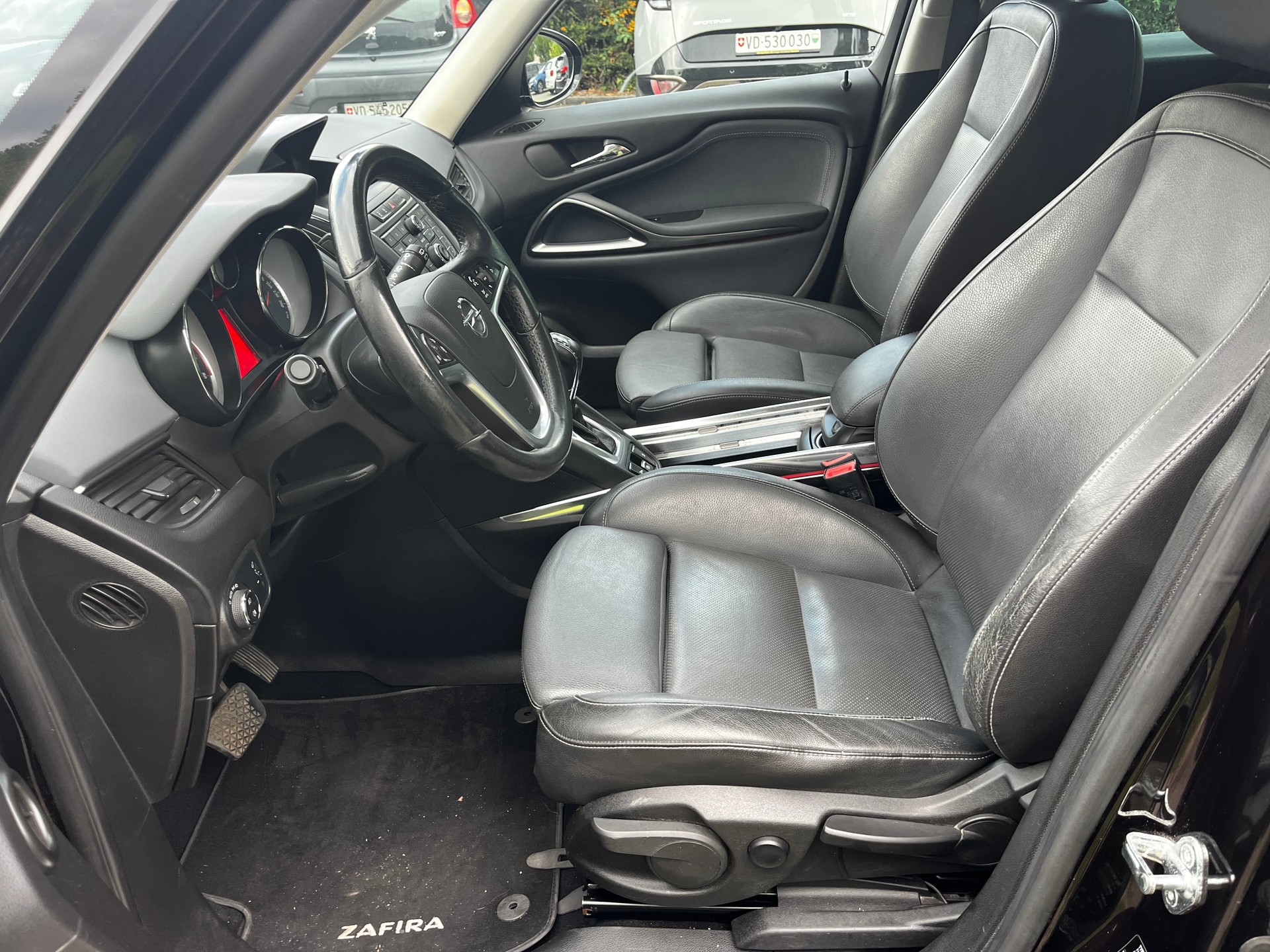 OPEL Zafira Tourer 1.4i 16V Turbo Sport Automatic-image-9