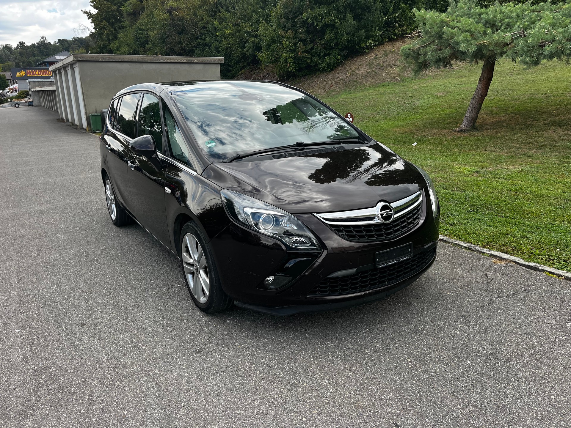 OPEL Zafira Tourer 1.4i 16V Turbo Sport Automatic-image-0