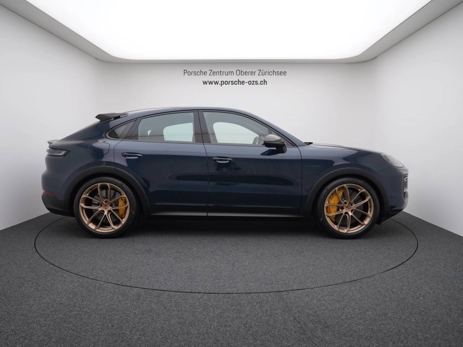 PORSCHE Cayenne Turbo E-Hybrid Coupé mit GT-Paket-image-7