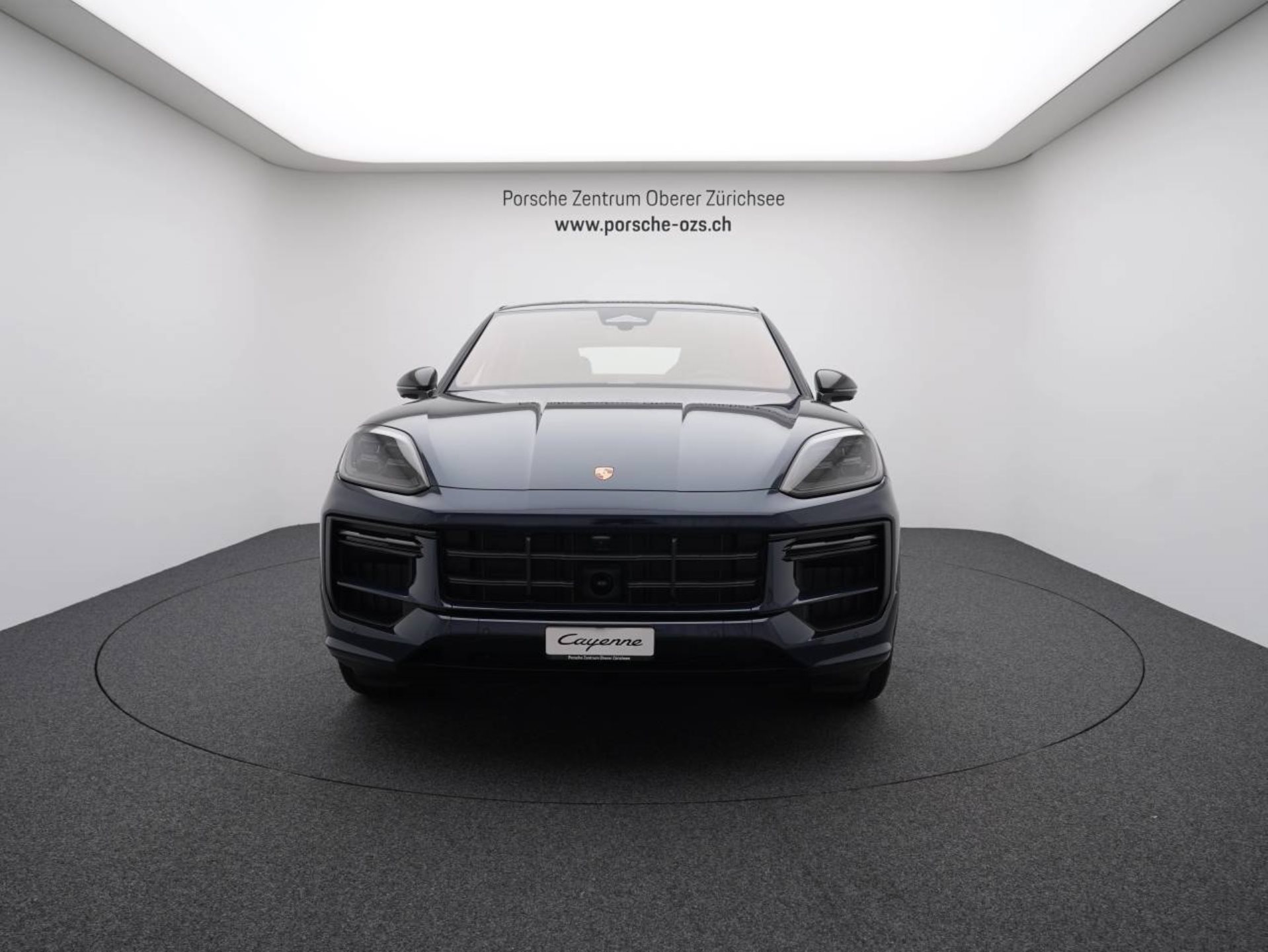 PORSCHE Cayenne Turbo E-Hybrid Coupé mit GT-Paket-image-9
