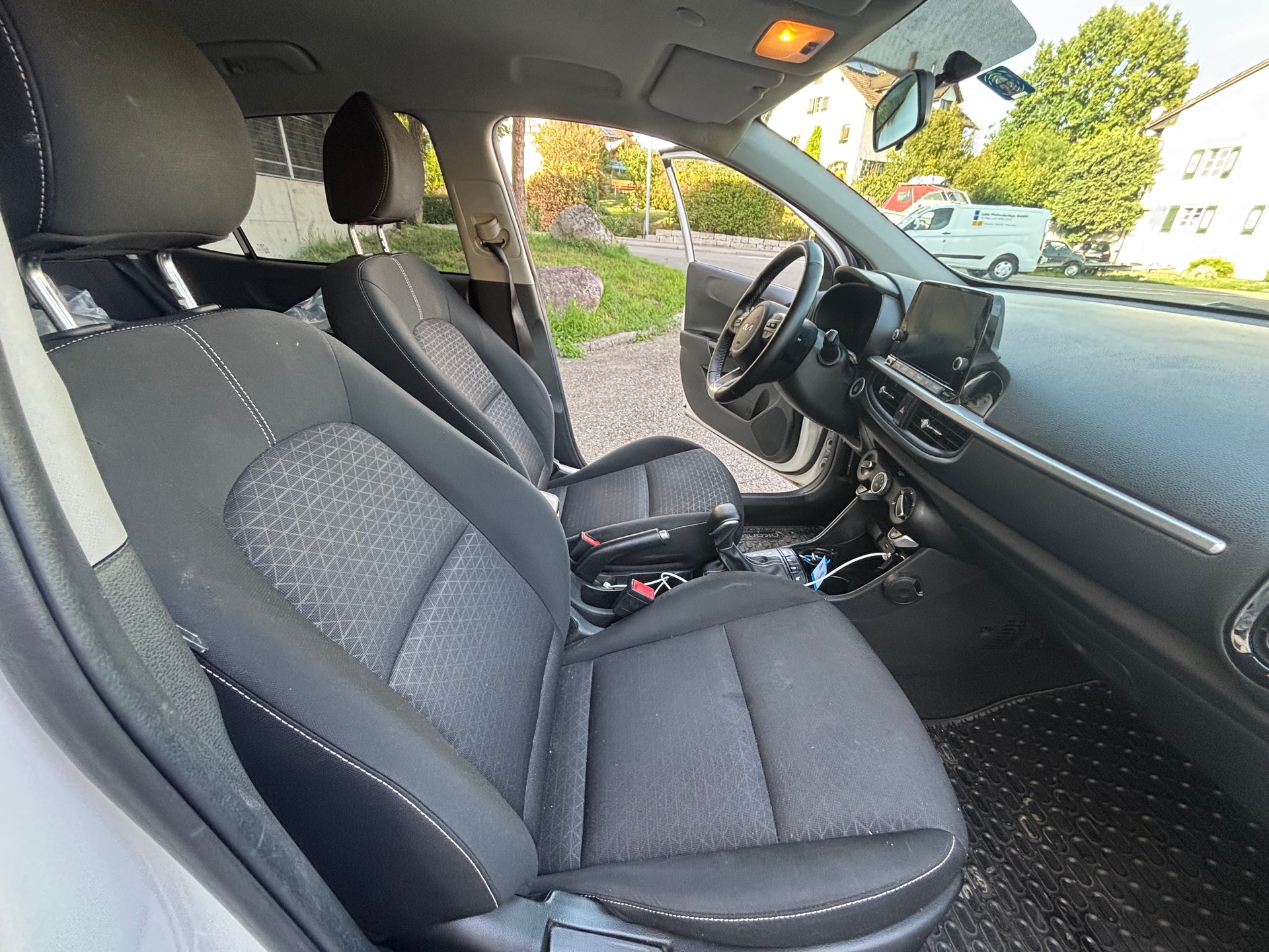 KIA Picanto 1.2 CVVT Style AMT-image-12