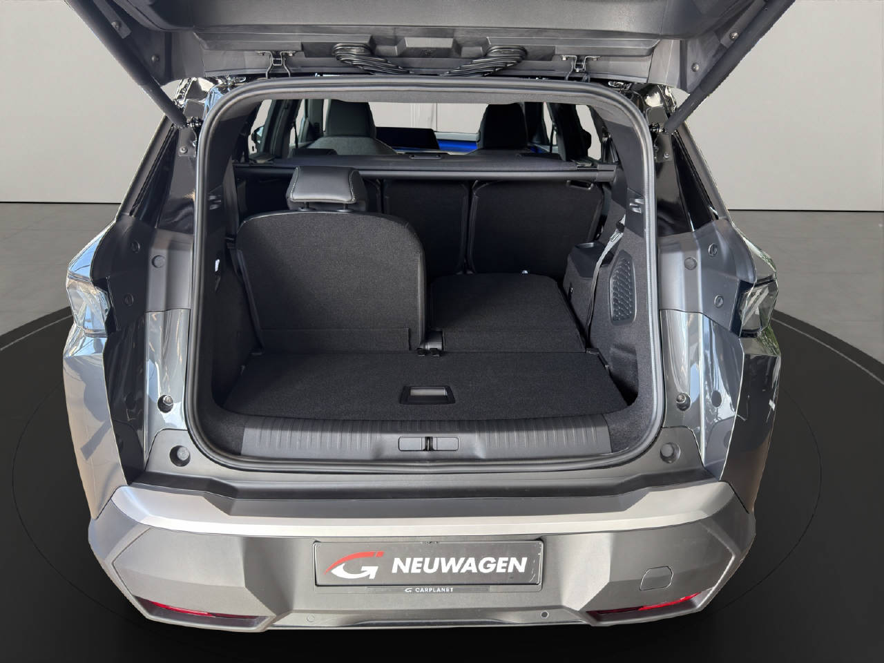 PEUGEOT 5008 1.2 Hybrid GT Exclusive-image-12