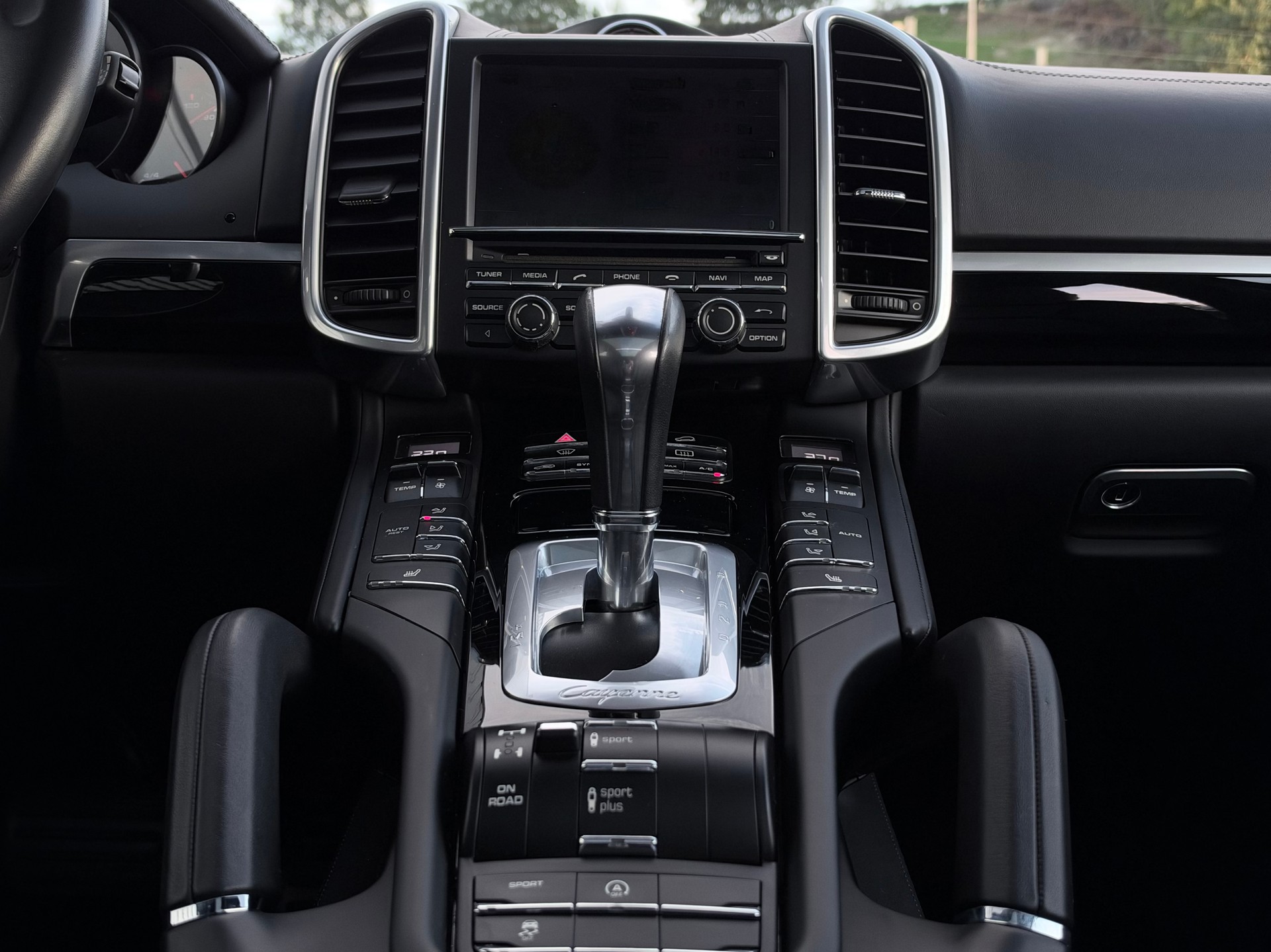 PORSCHE Cayenne Diesel-image-6