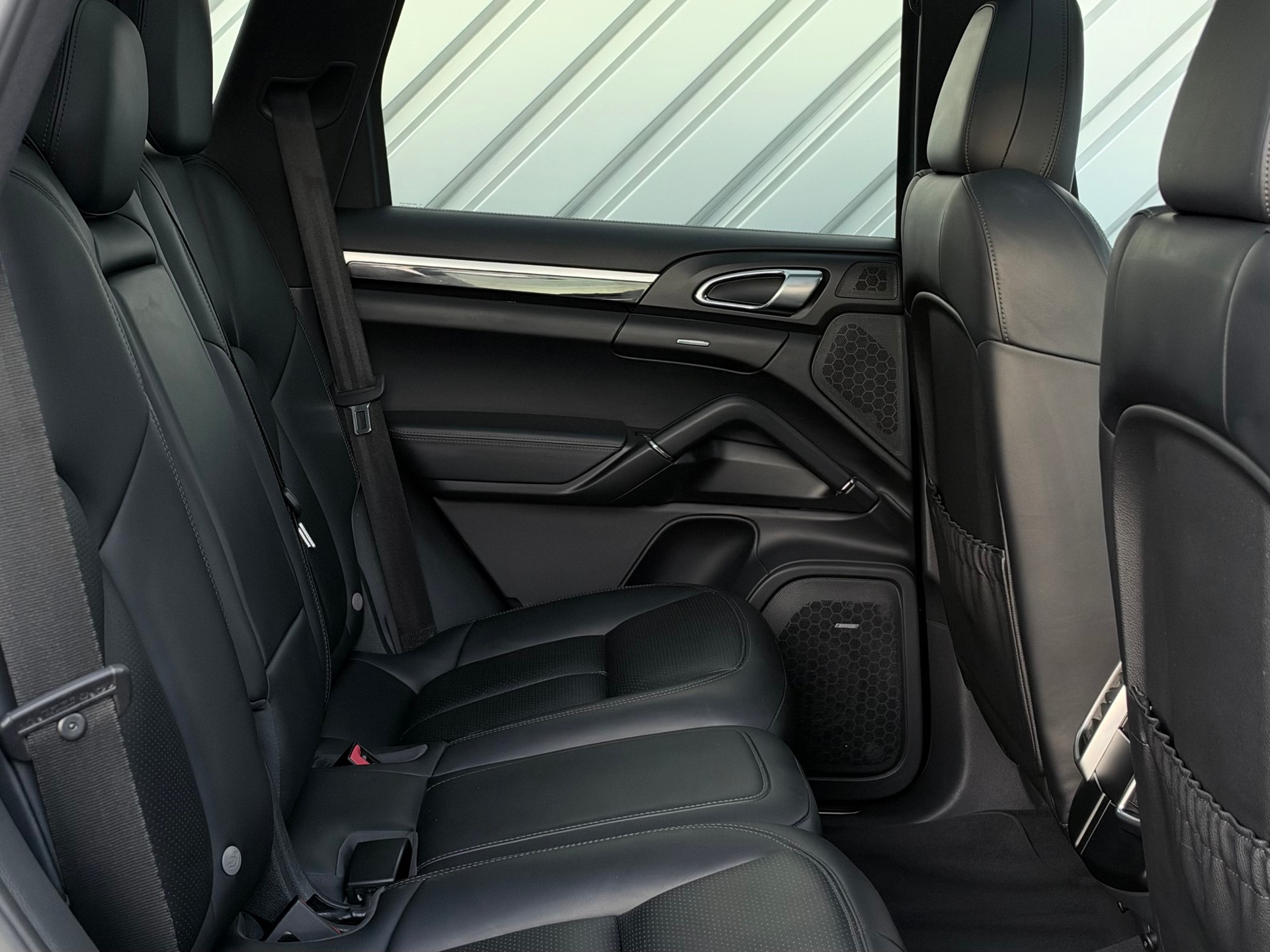 PORSCHE Cayenne Diesel-image-12
