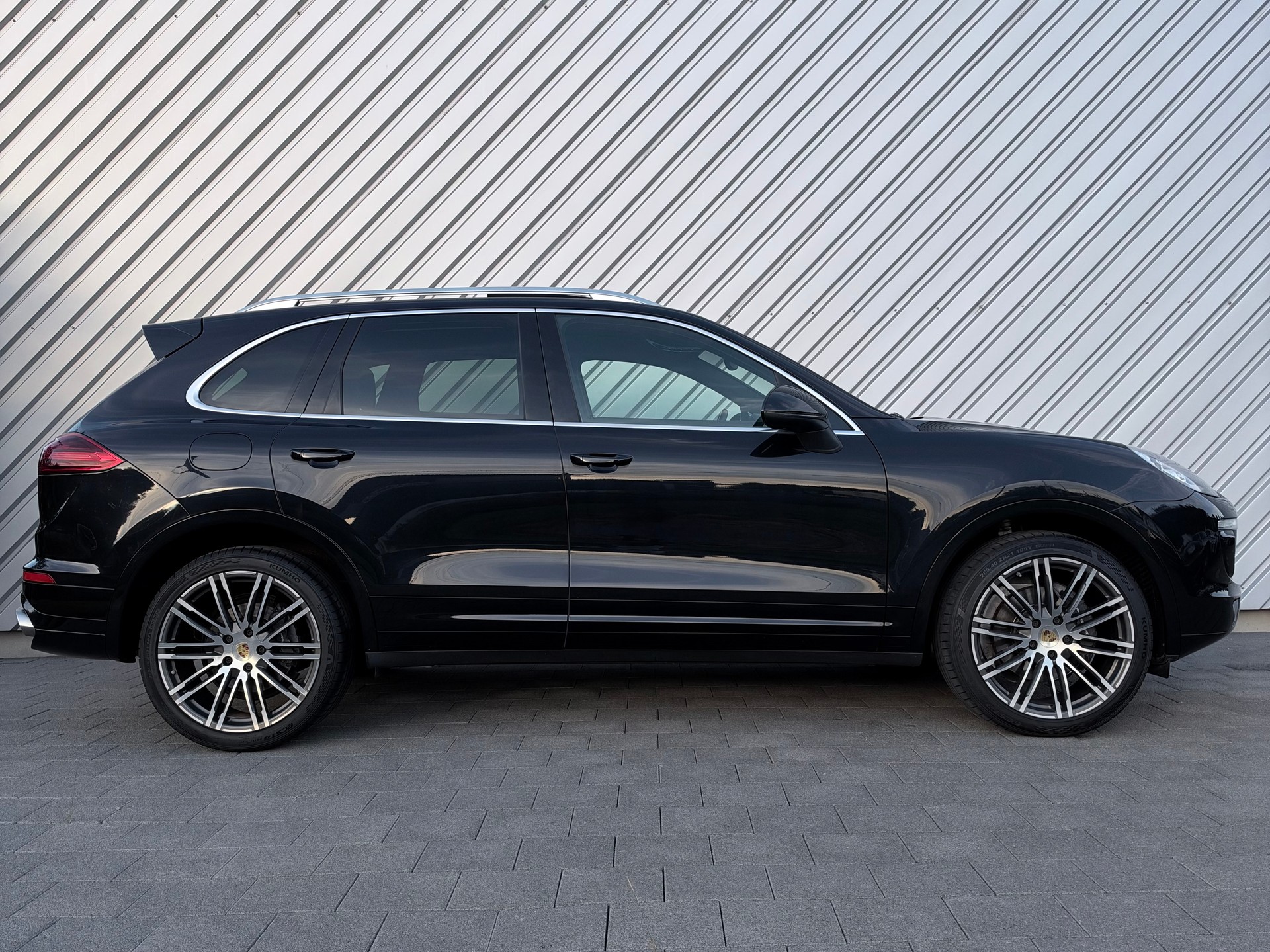 PORSCHE Cayenne Diesel-image-1