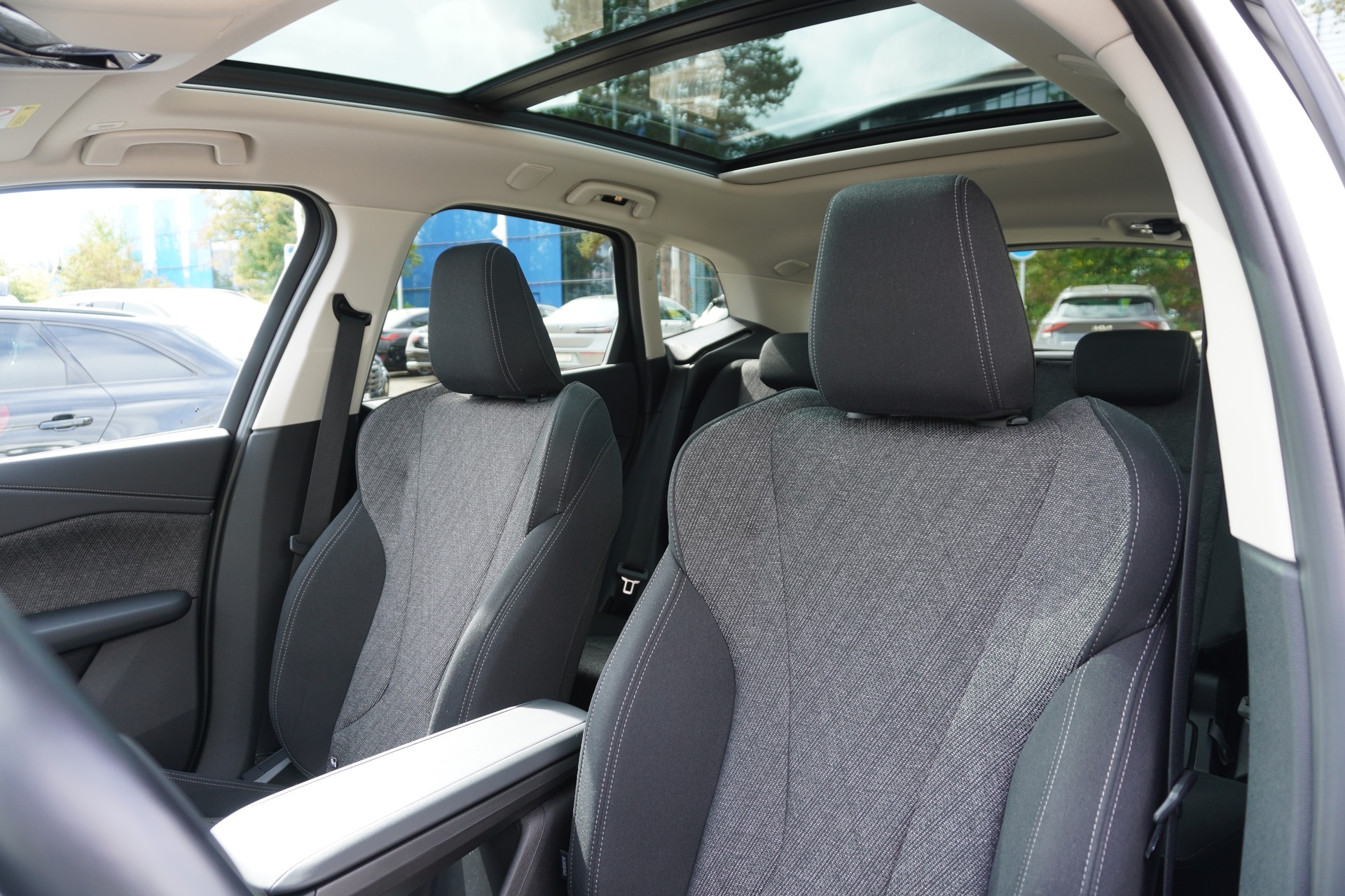 BMW 223d Active Tourer xDrive DKG-image-13