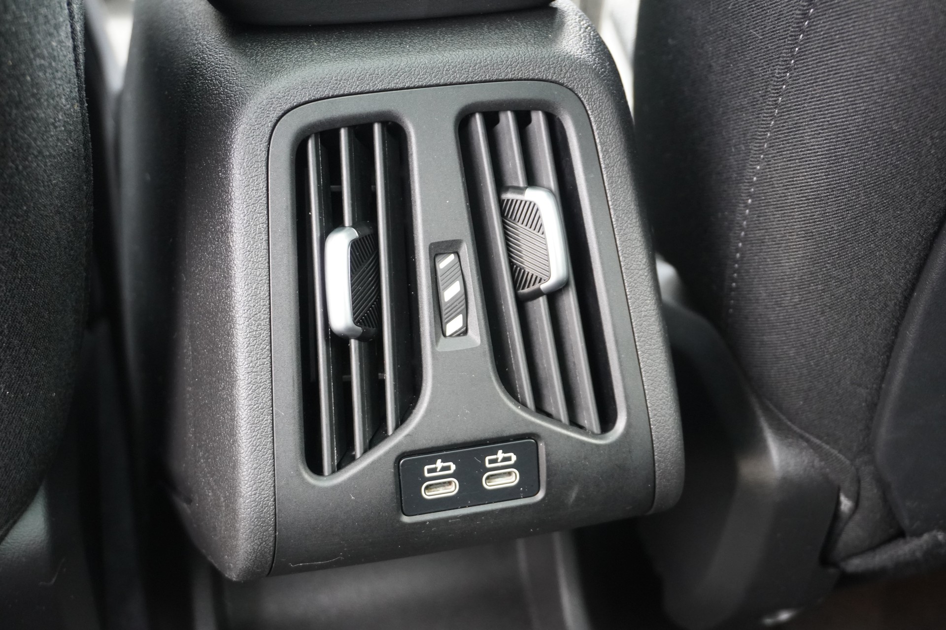 BMW 223d Active Tourer xDrive DKG-image-14