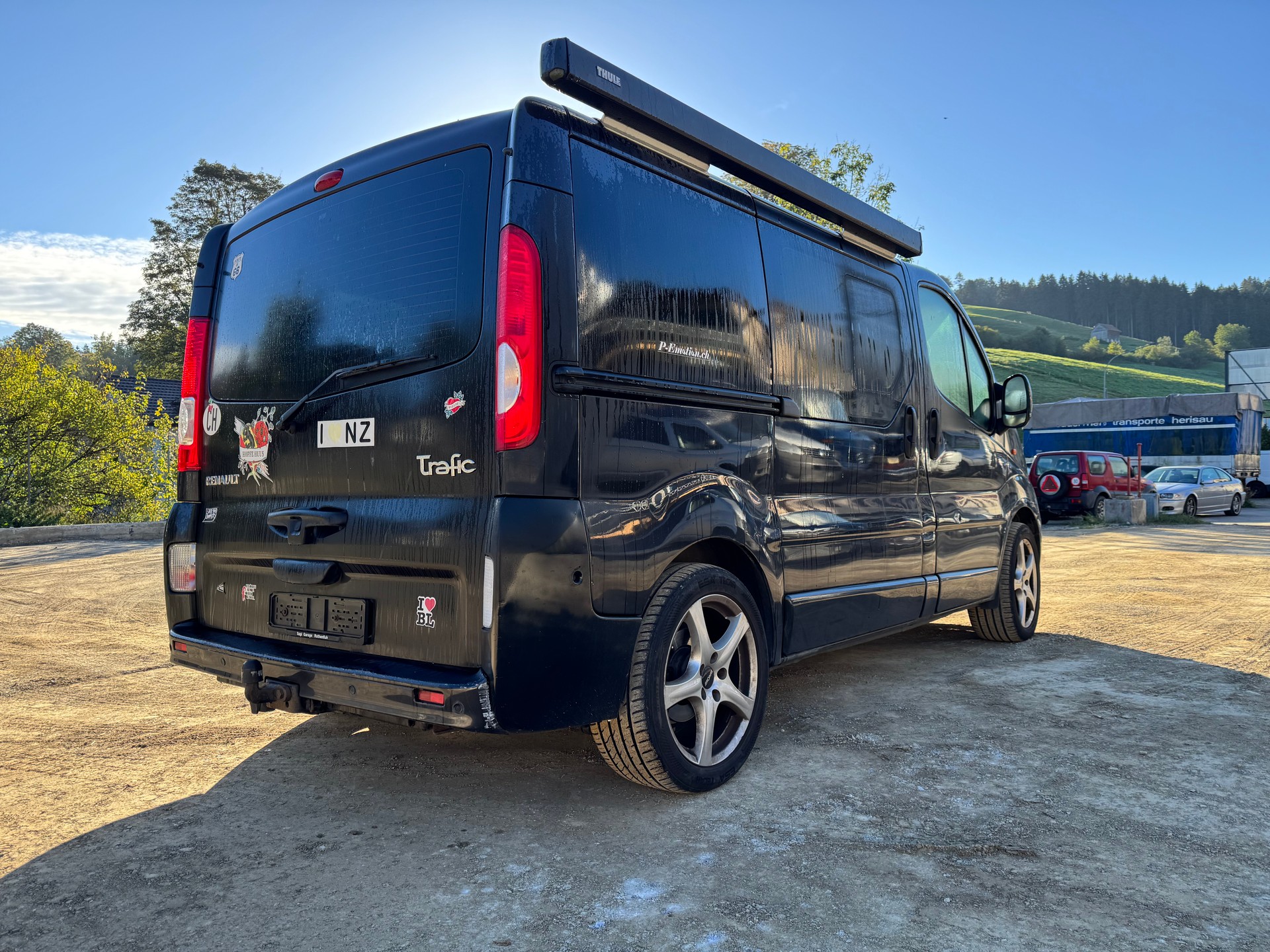RENAULT Trafic 2.5dCi L1H1 Passenger Expression-image-2
