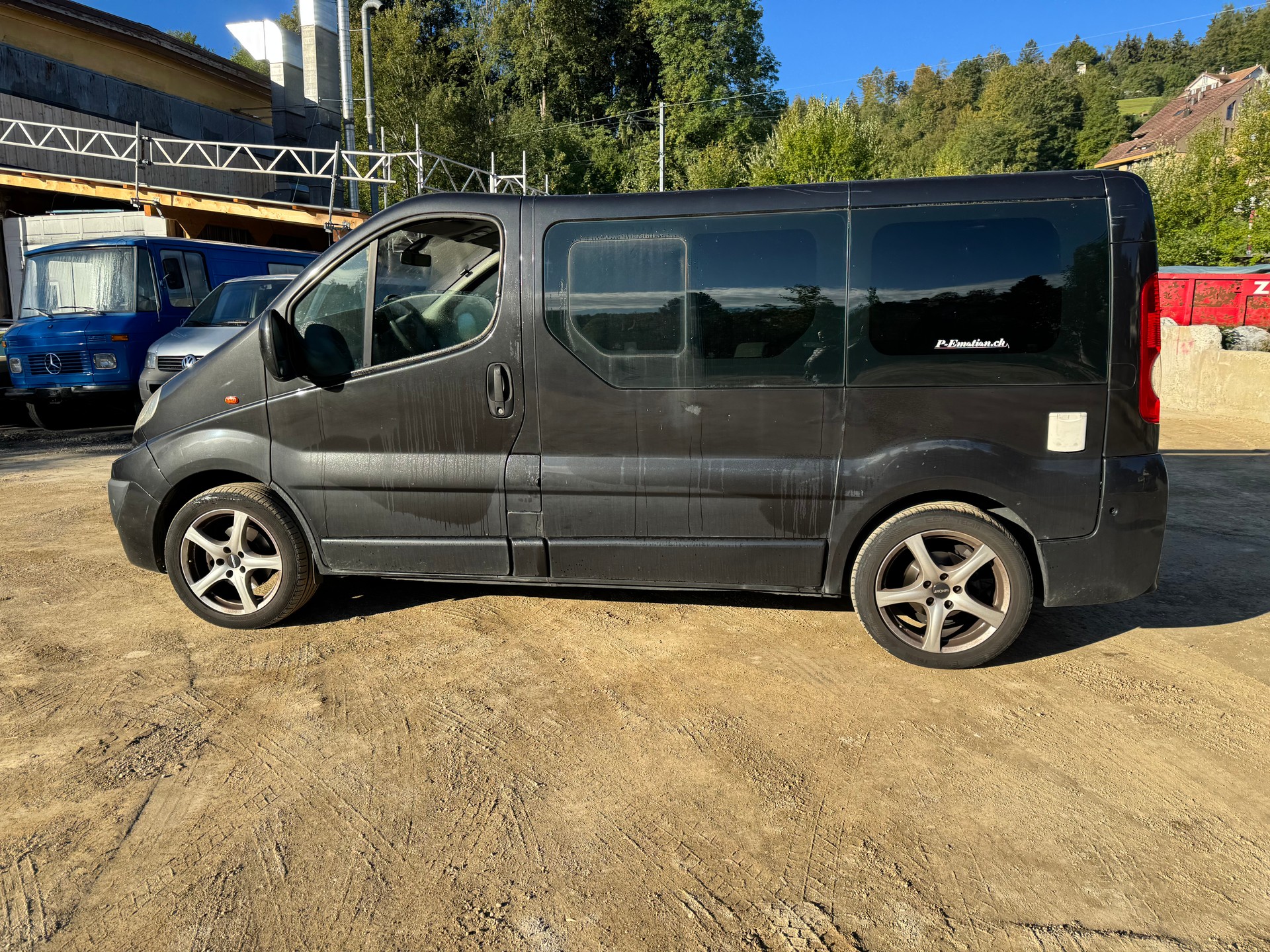 RENAULT Trafic 2.5dCi L1H1 Passenger Expression-image-5