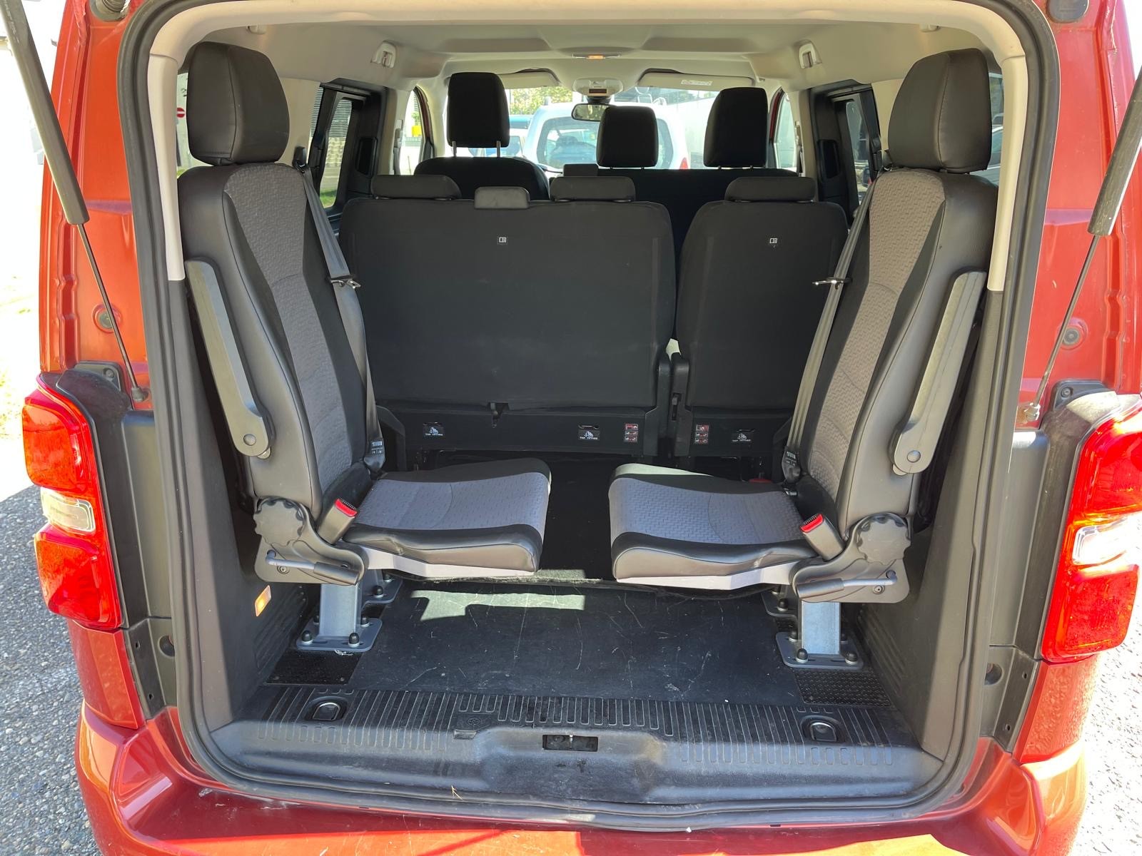CITROEN Spacetourer 1.6 BlueHDi Feel XS-image-9