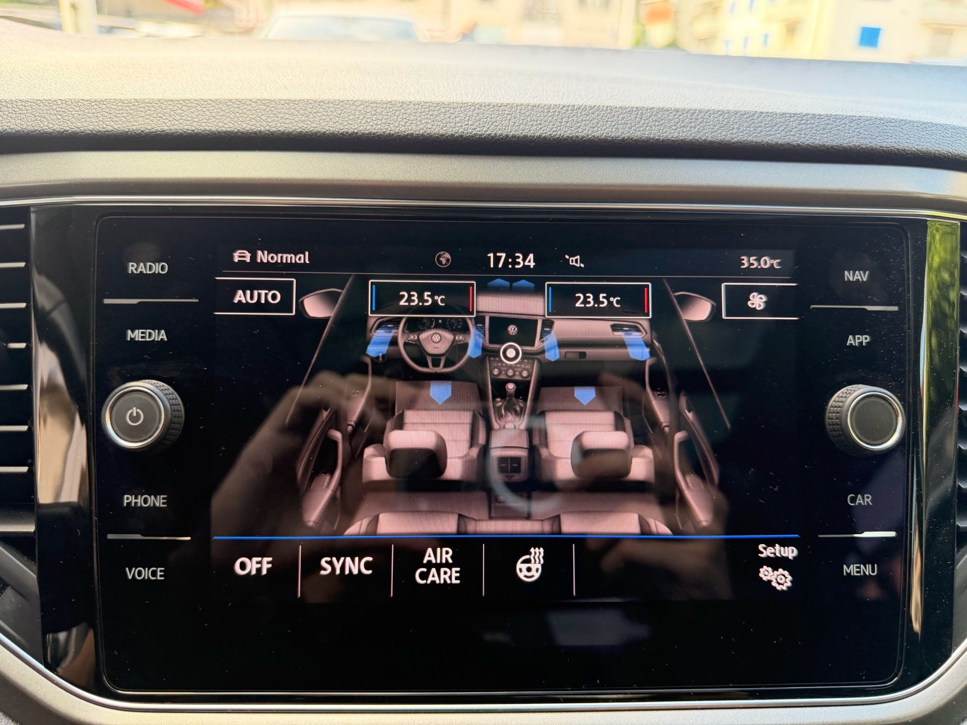 VW T-Roc 2.0 TSI 4MOTION STYLE ***ANHÄNGERKUPPLUNG & PANORAMAGLASDACH***-image-17