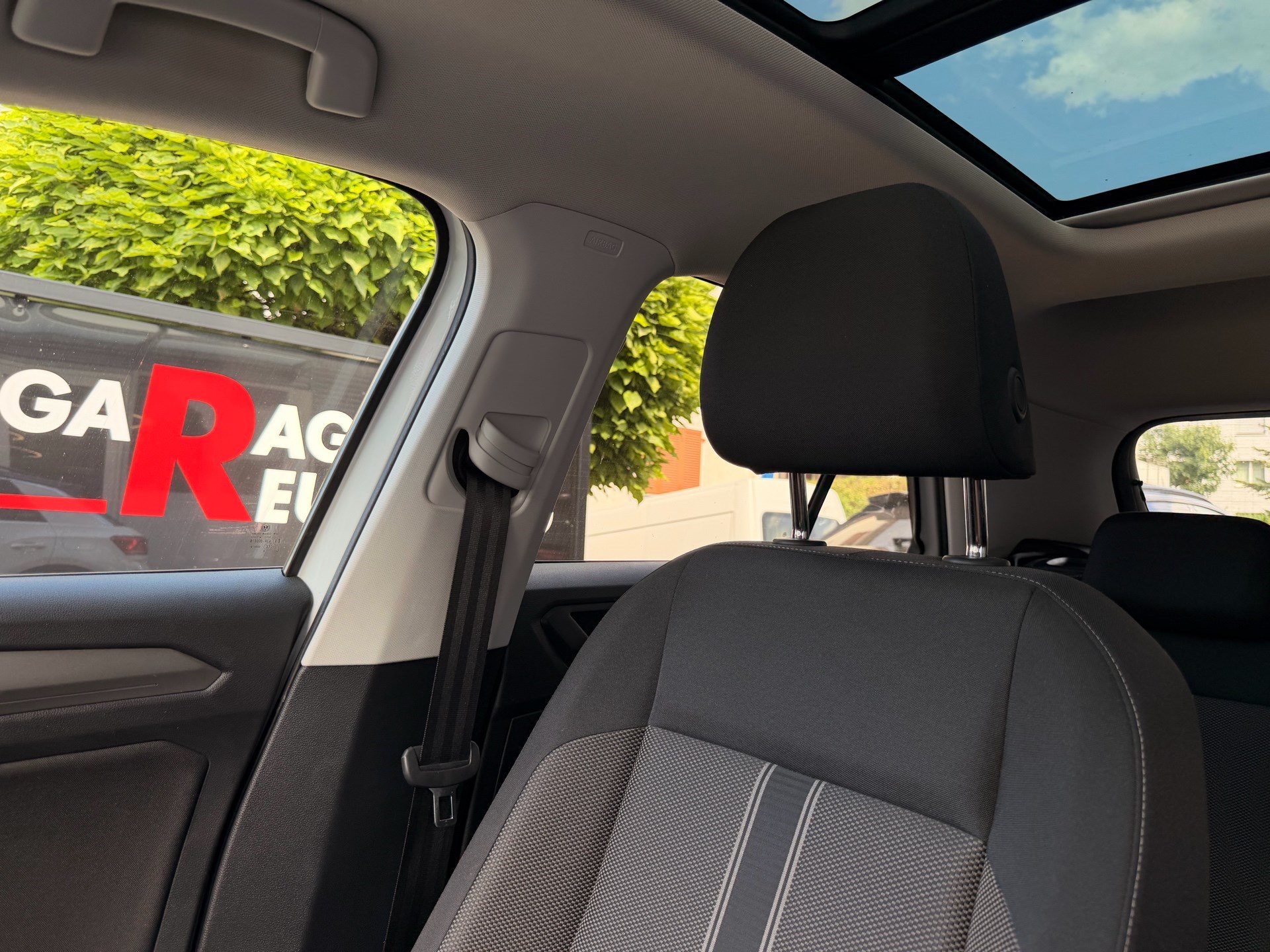 VW T-Roc 2.0 TSI 4MOTION STYLE ***ANHÄNGERKUPPLUNG & PANORAMAGLASDACH***-image-22