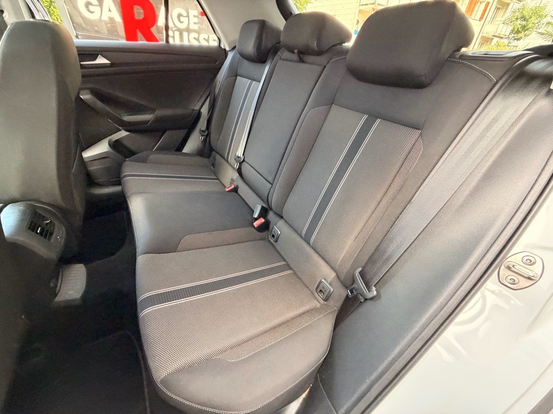 VW T-Roc 2.0 TSI 4MOTION STYLE ***ANHÄNGERKUPPLUNG & PANORAMAGLASDACH***-image-23