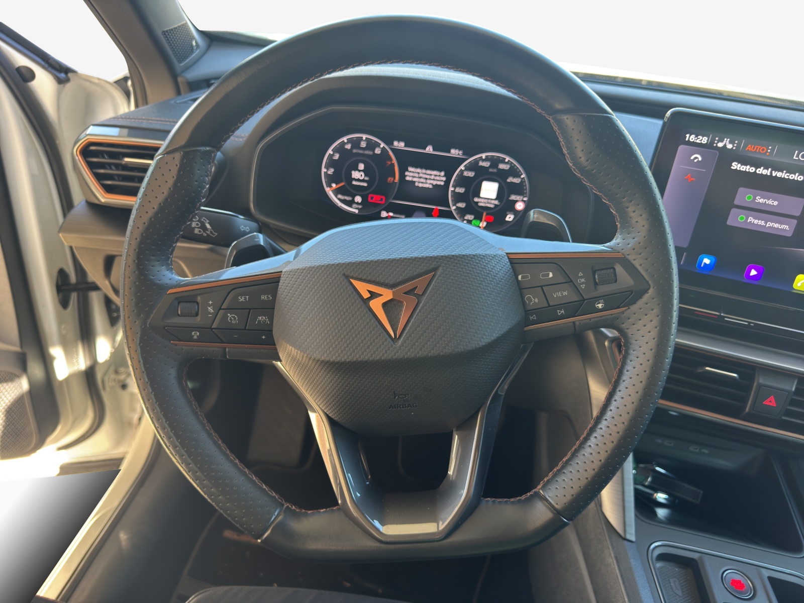 CUPRA Formentor 1.5 TSI Inicio DSG-image-9