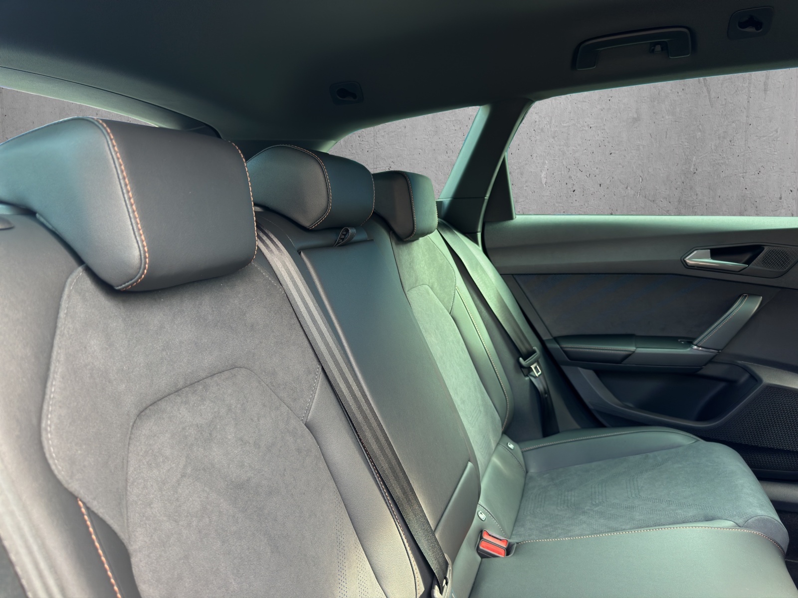 CUPRA LEON ST 2.0 TSI Prime Edition DSG 4Drive "UMBAU"-image-14