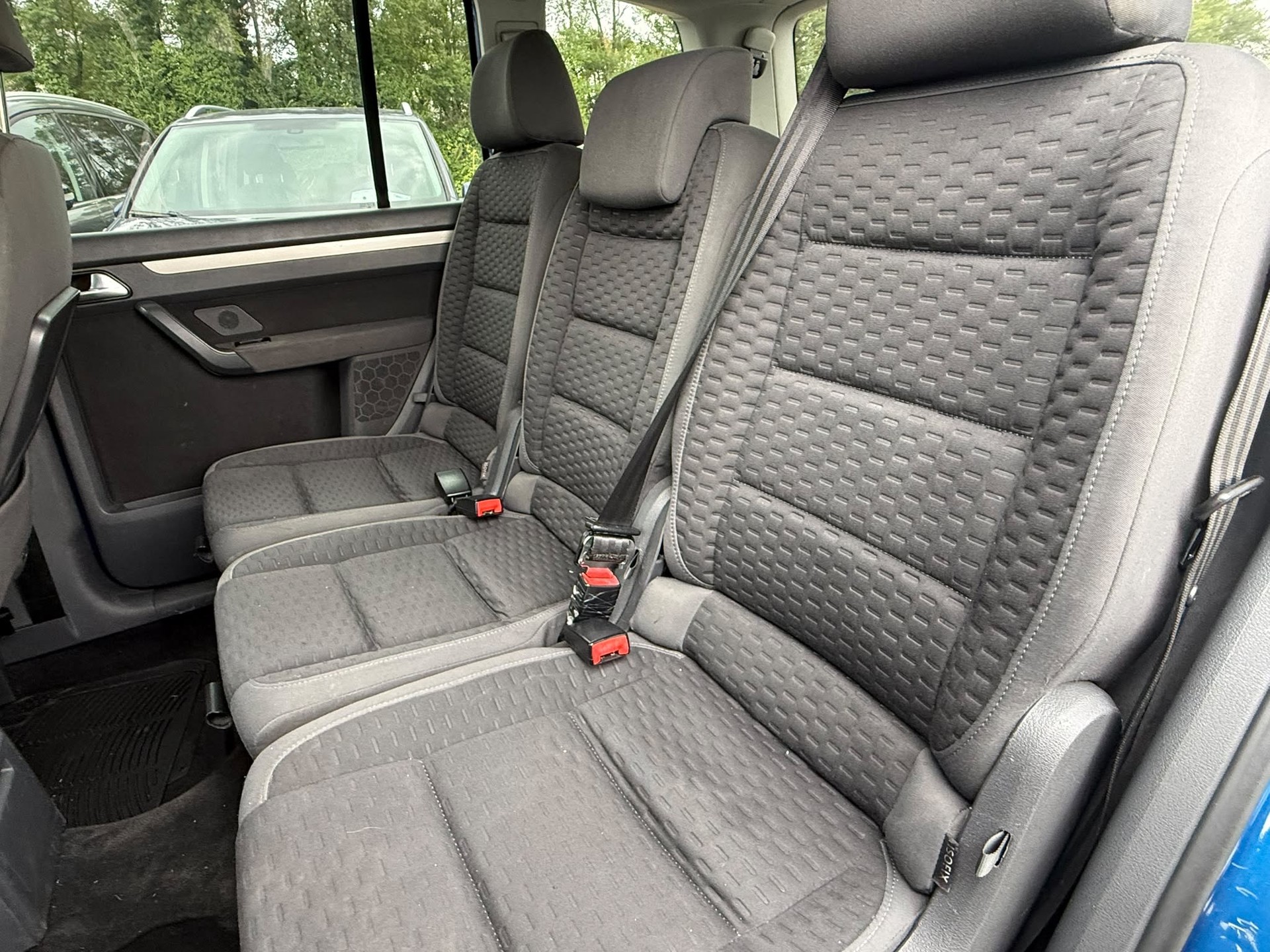 VW Touran 2.0 EcoFuel Conceptline-image-7