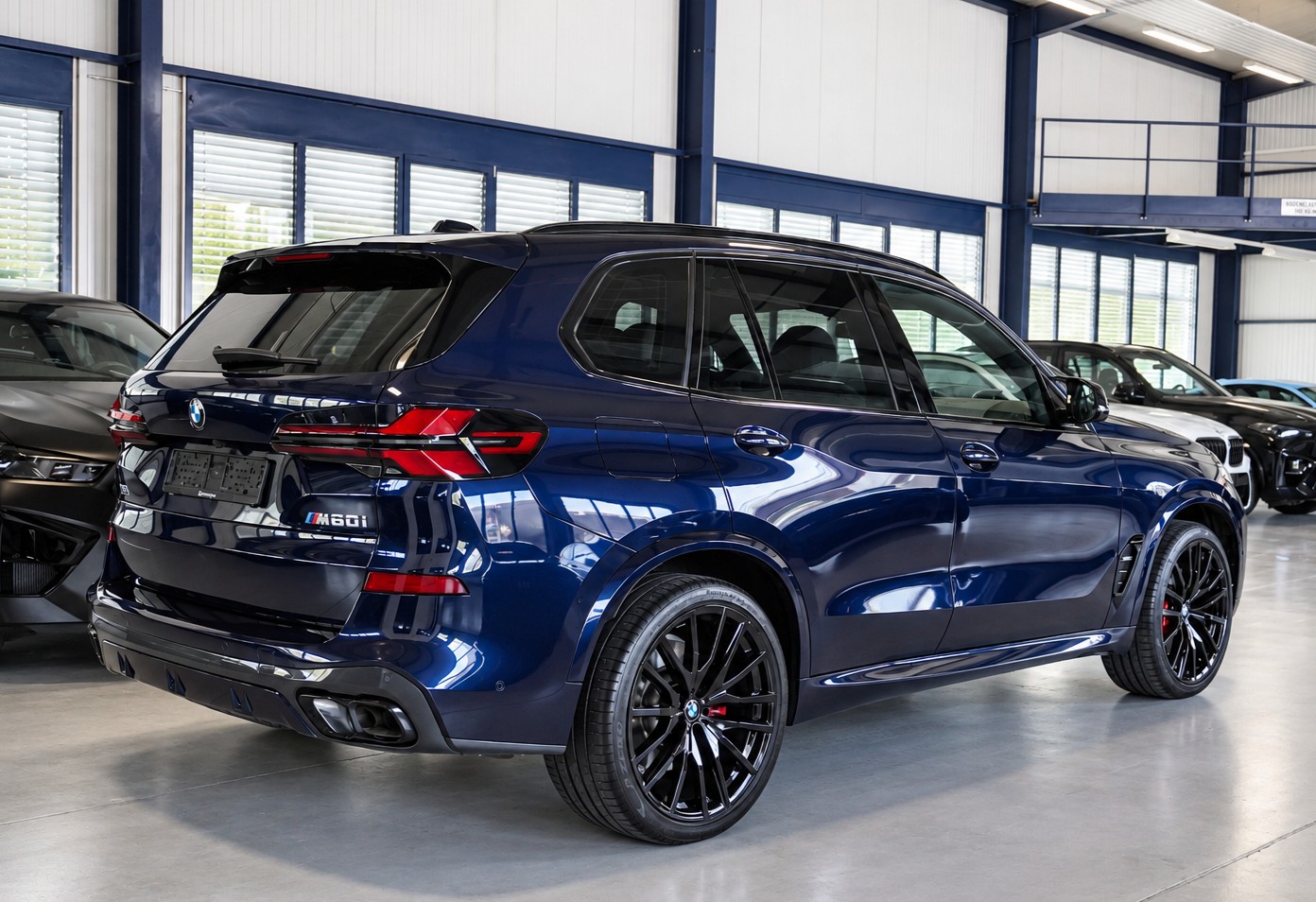 BMW X5 xDrive 48V M60i M Sport Pro Steptronic // WERKSGARANTIE BIS 12.27 // INDIVIDUAL LACKIERUNG //-image-3