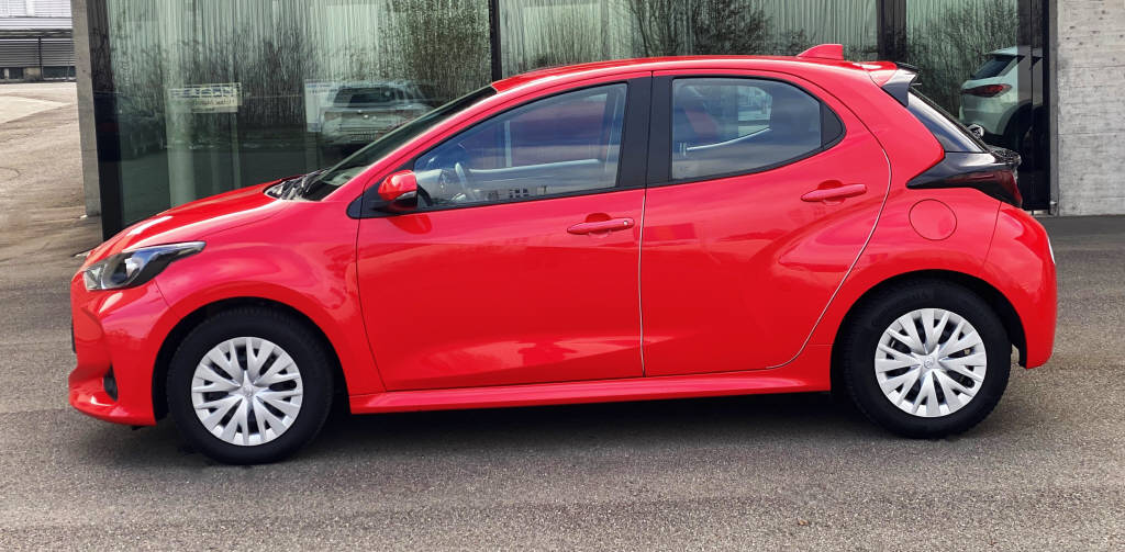 TOYOTA Yaris 1.5 VVT-i HSD Comfort-image-3