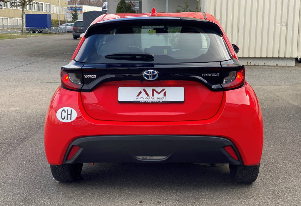 TOYOTA Yaris 1.5 VVT-i HSD Comfort-image-10