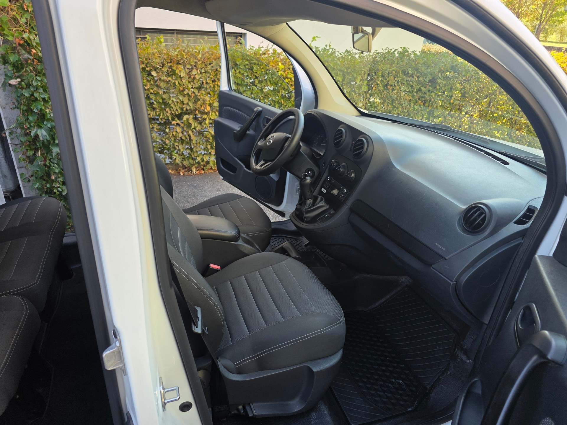 MERCEDES-BENZ Citan Tourer 109 CDI L 5-Plätzer/5 places-image-12