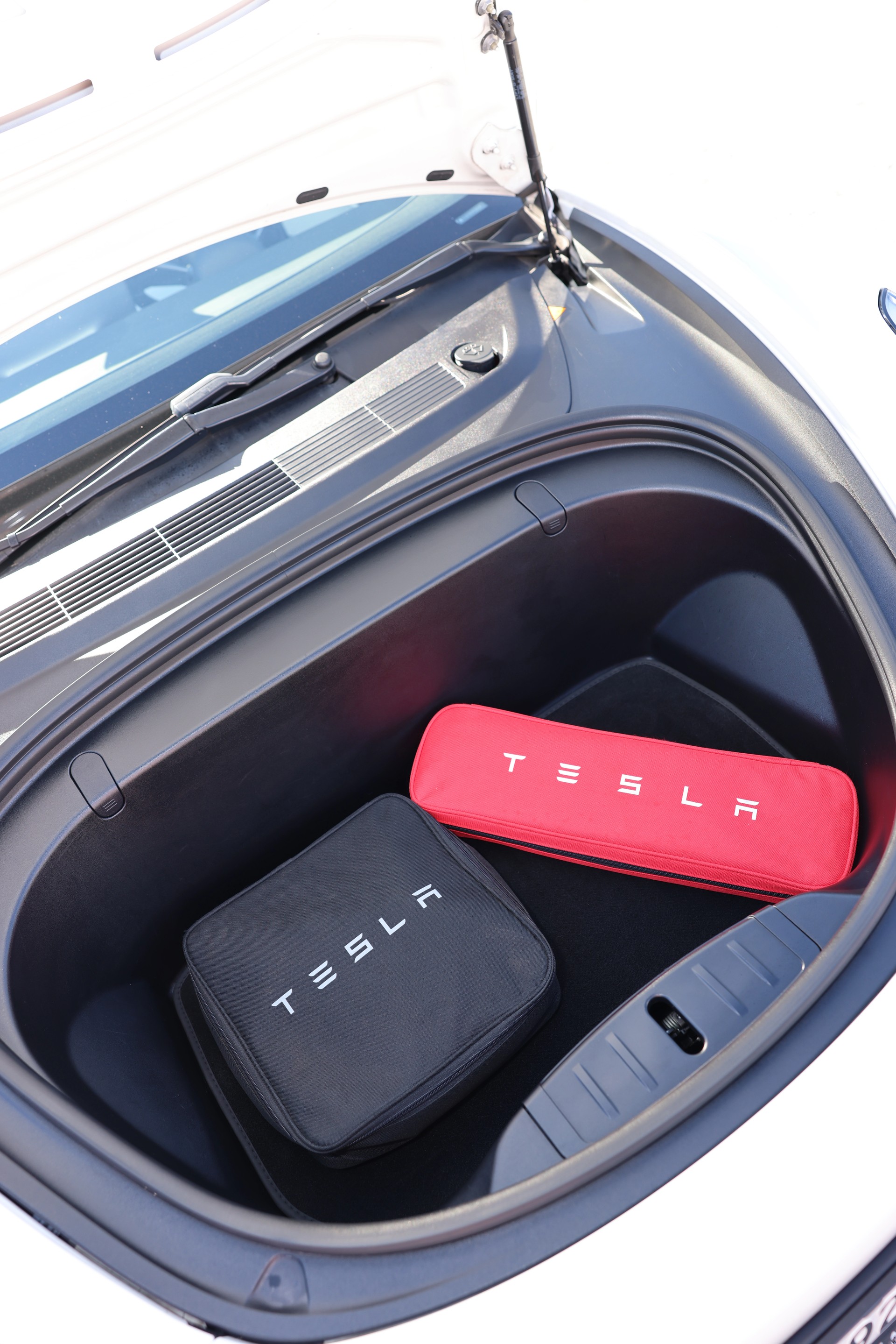 TESLA Long Range Dual Motor AWD-image-5