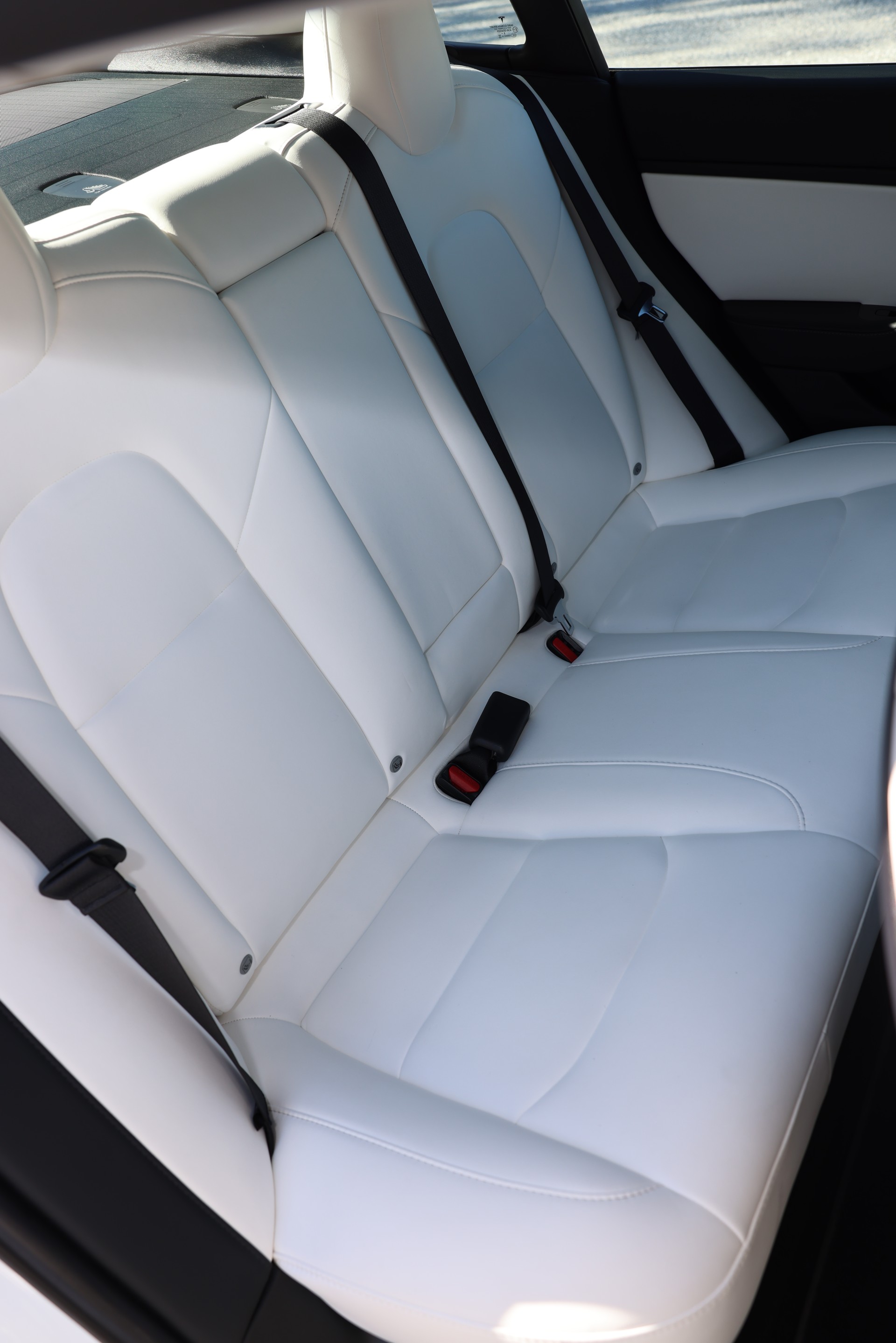 TESLA Long Range Dual Motor AWD-image-4