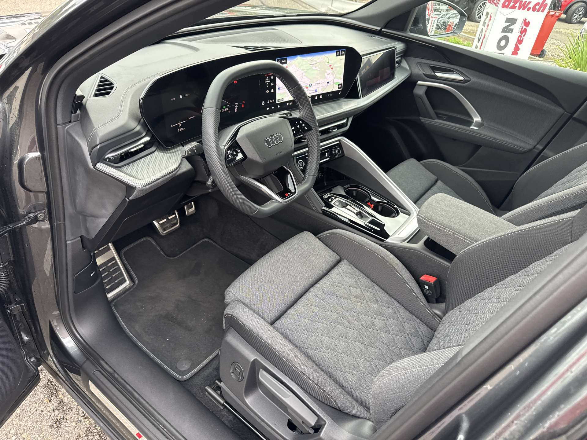 AUDI Q5 TFSi quatto S-Line 204PS S-Tronic Automat-image-5