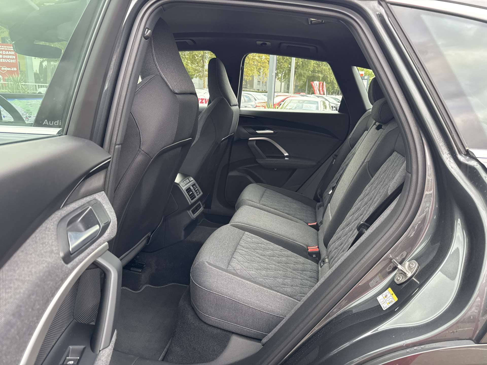 AUDI Q5 TFSi quatto S-Line 204PS S-Tronic Automat-image-6