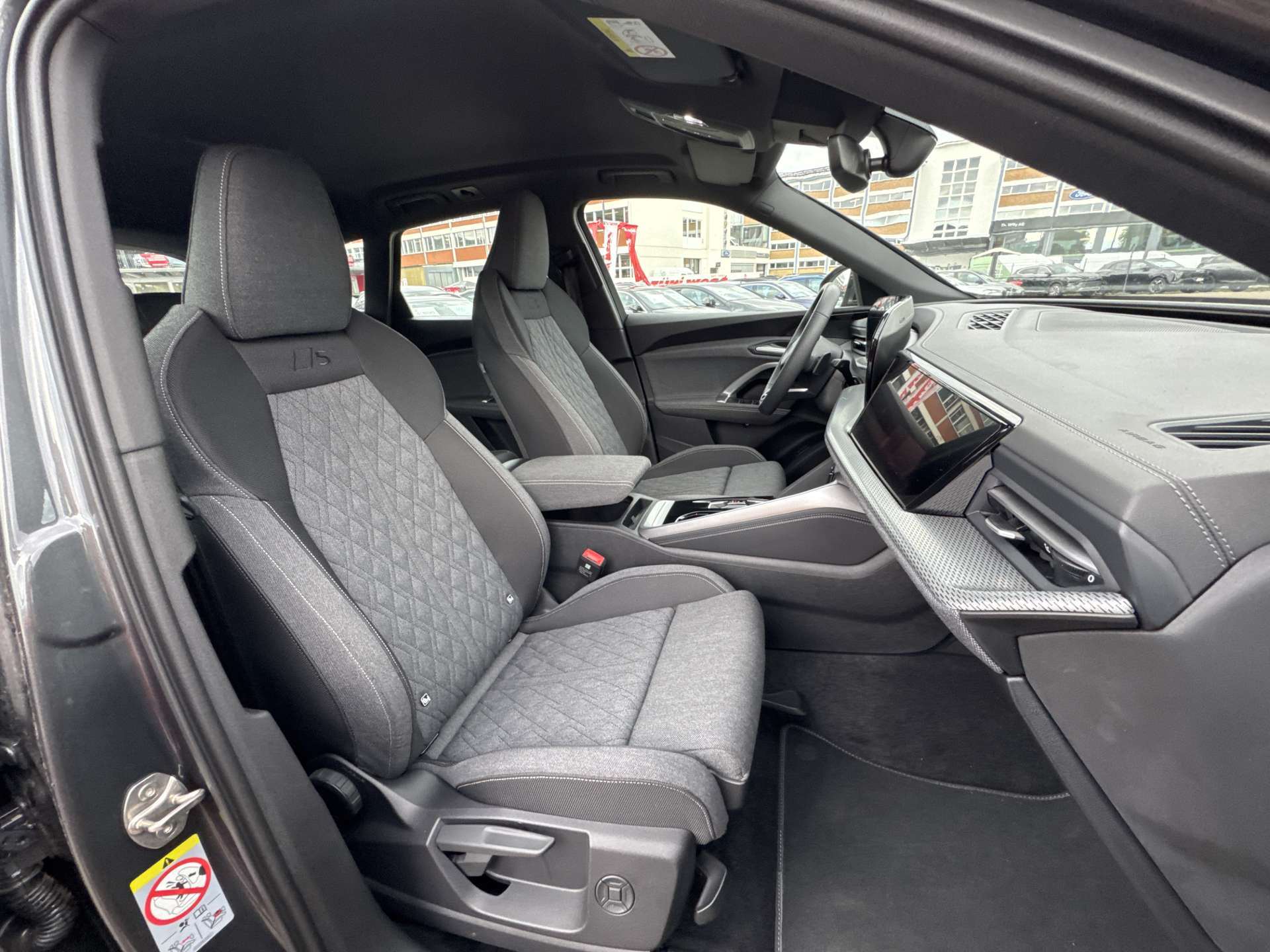 AUDI Q5 TFSi quatto S-Line 204PS S-Tronic Automat-image-12