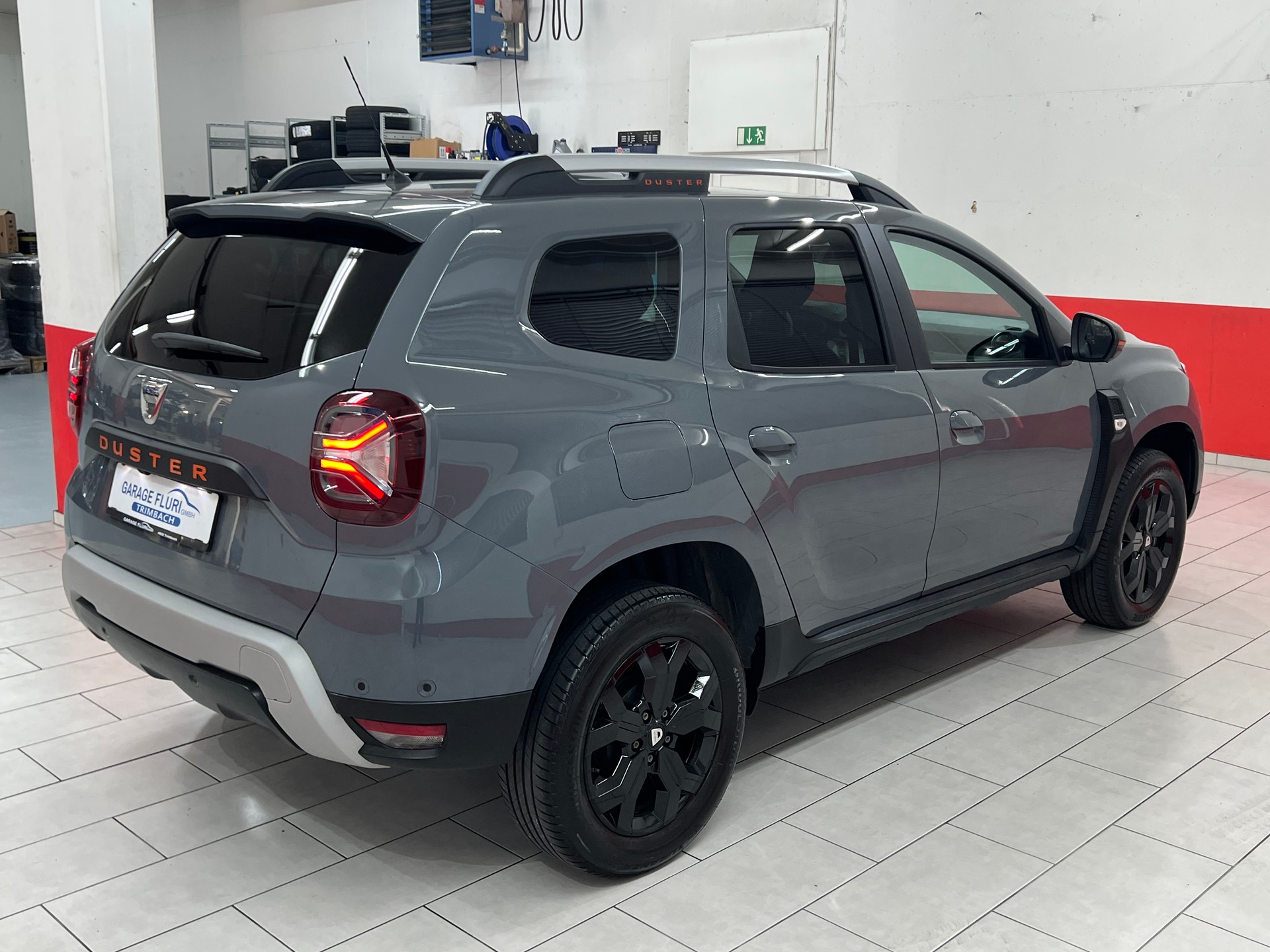 DACIA Duster TCe 150 Extreme EDC 4x2-image-4